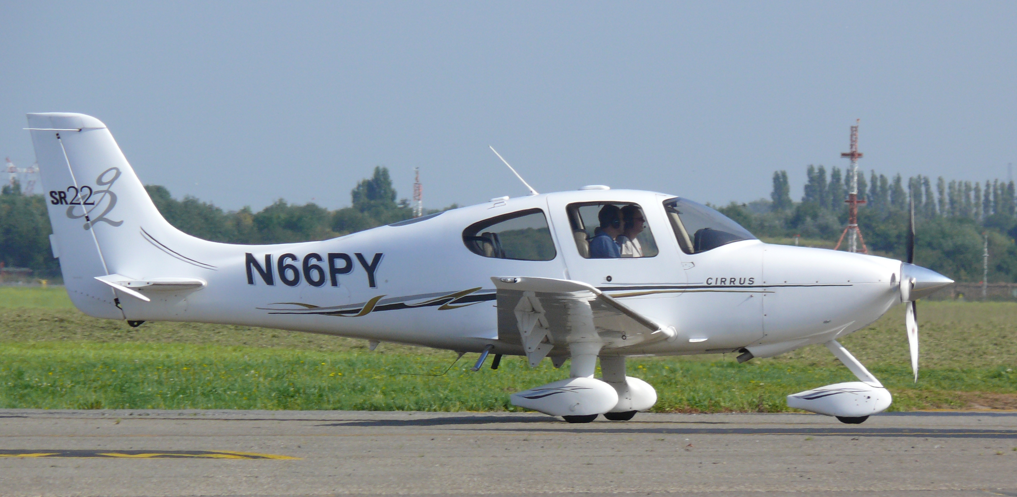 Antwerp Cirrus SR22 02