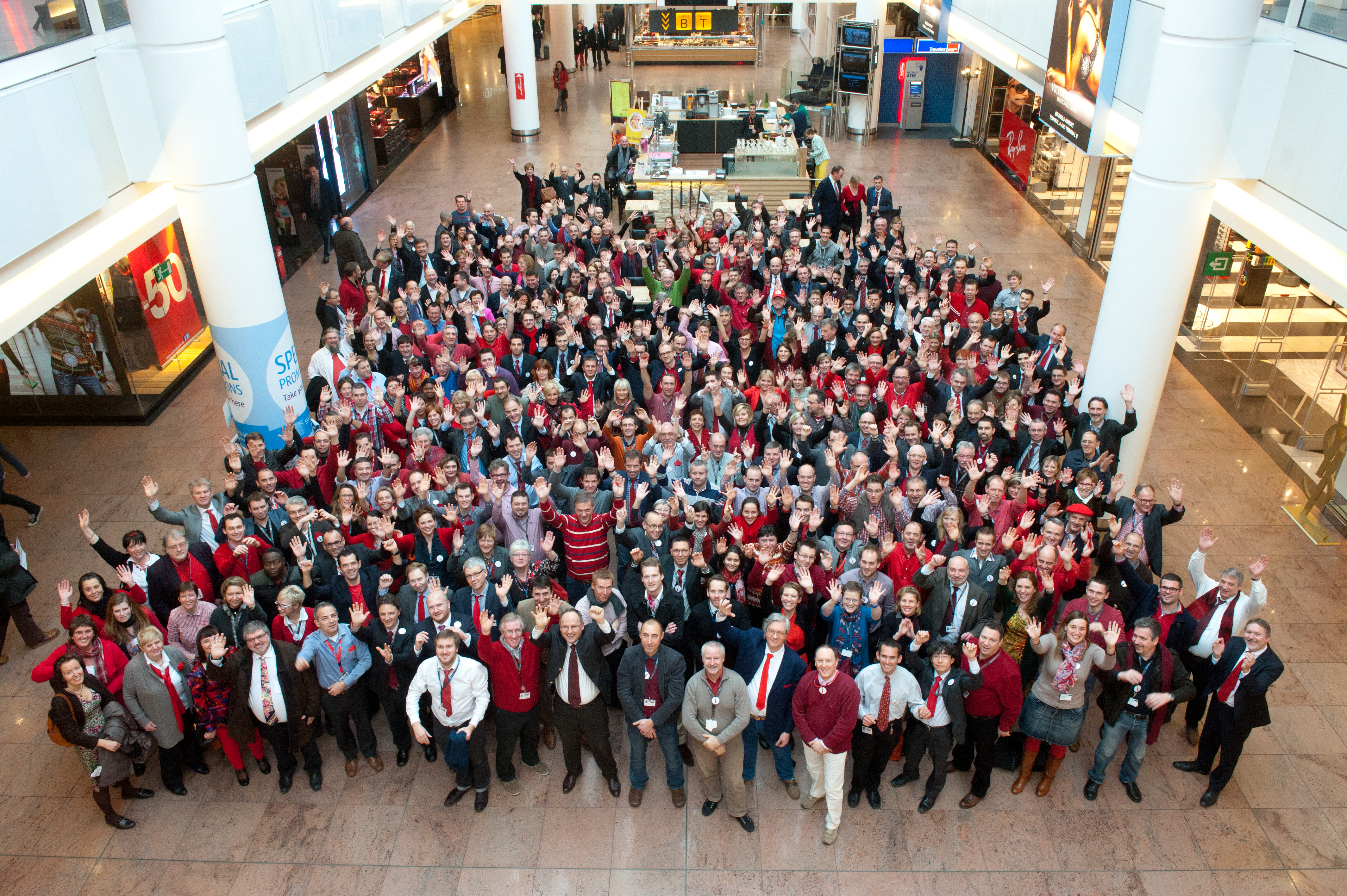 Brussels Airport Company employees (11993150334)