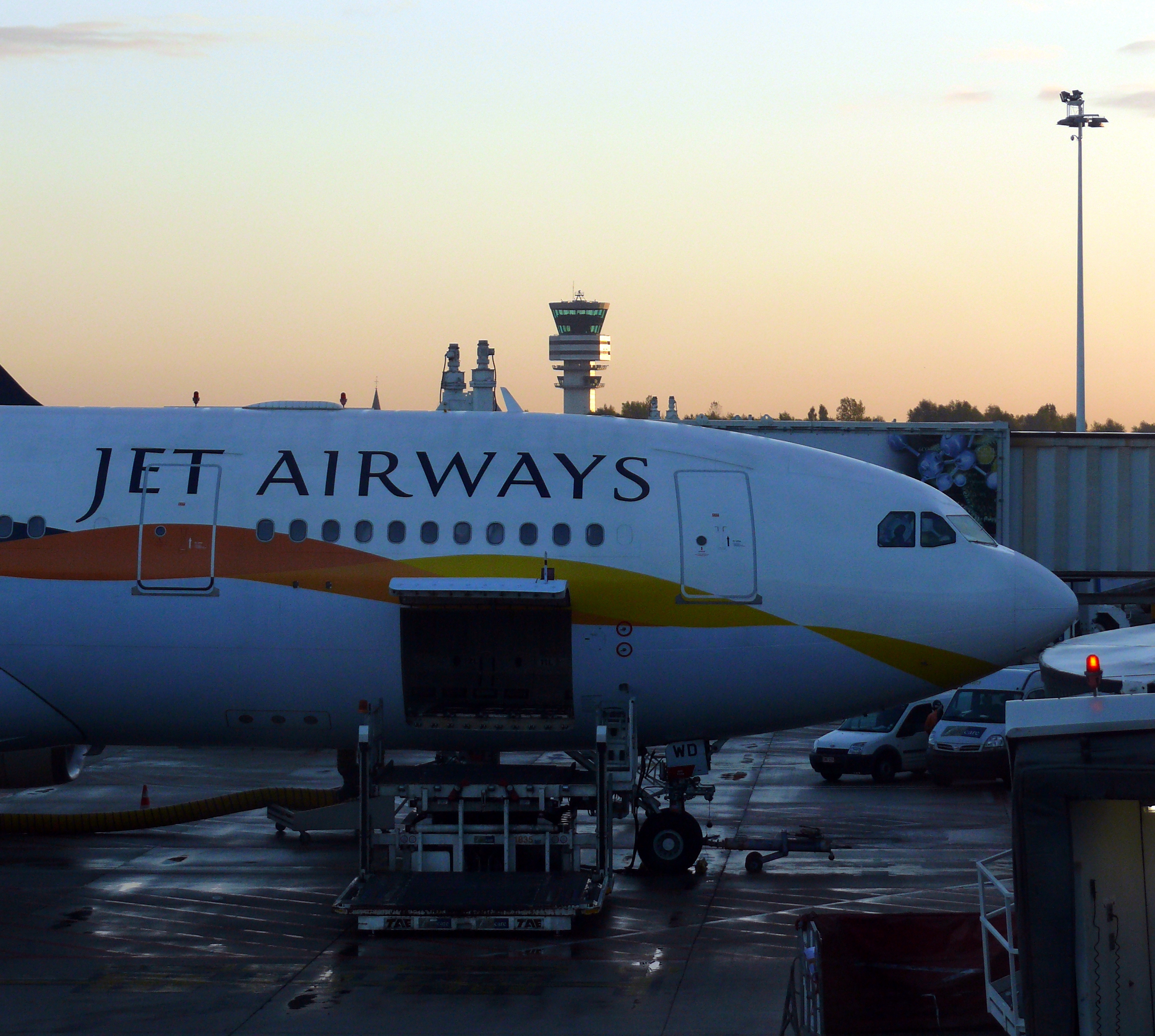 Brussels airport jet airways 02