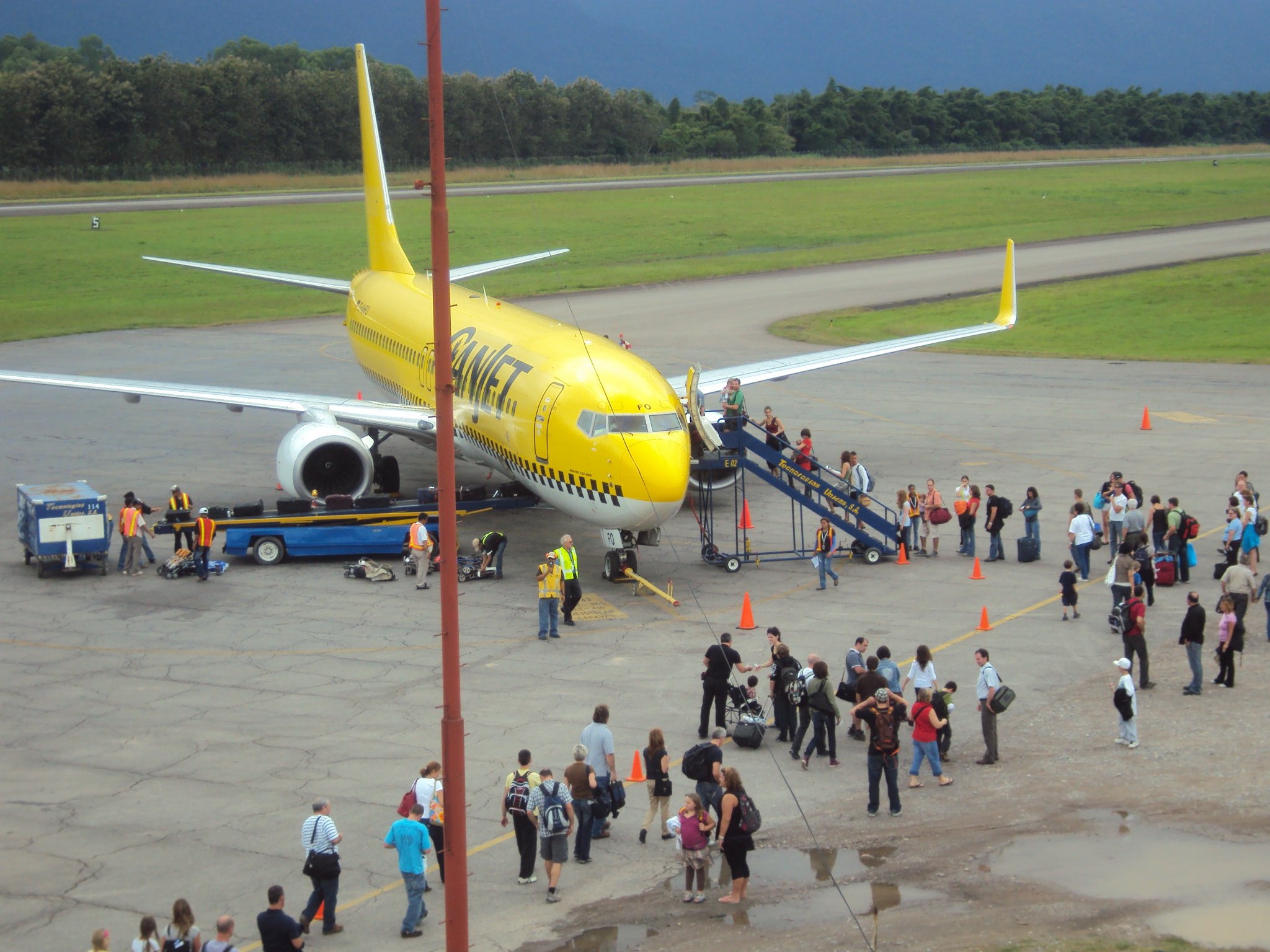 Canjet1