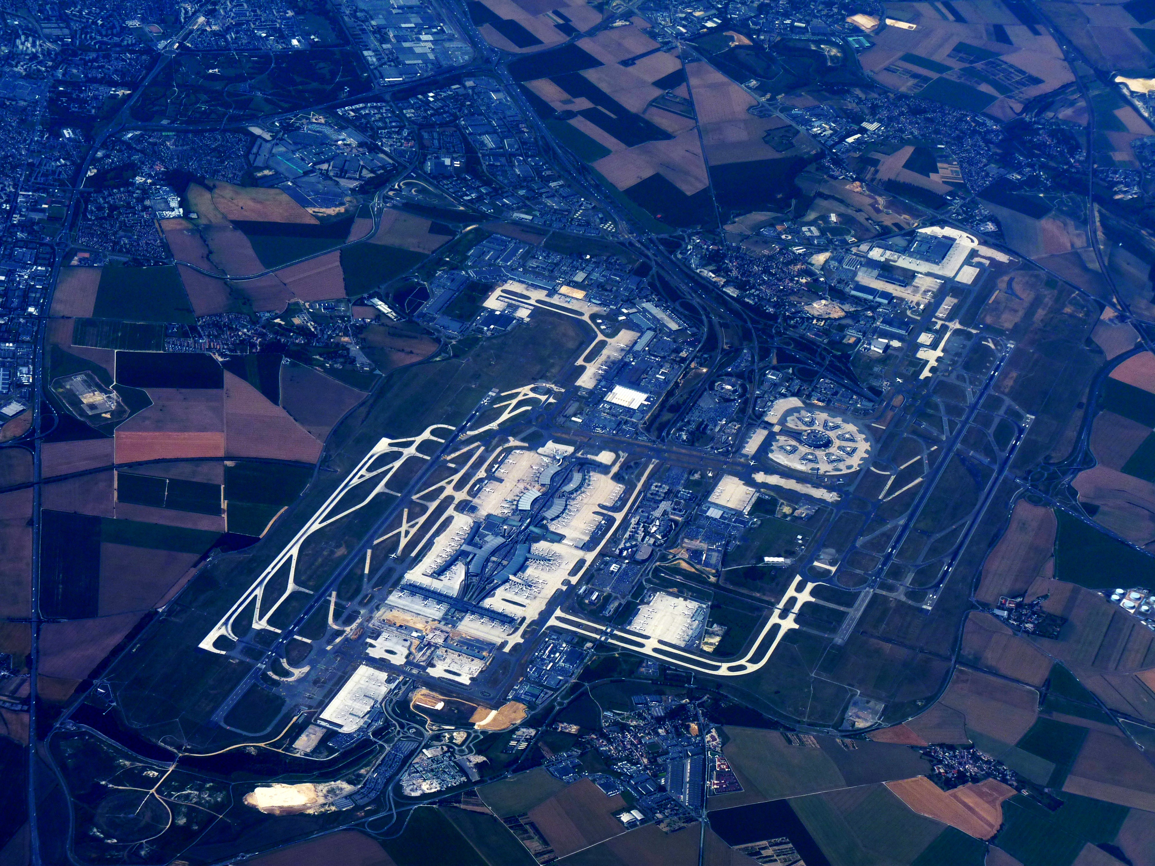 CDG P1020430