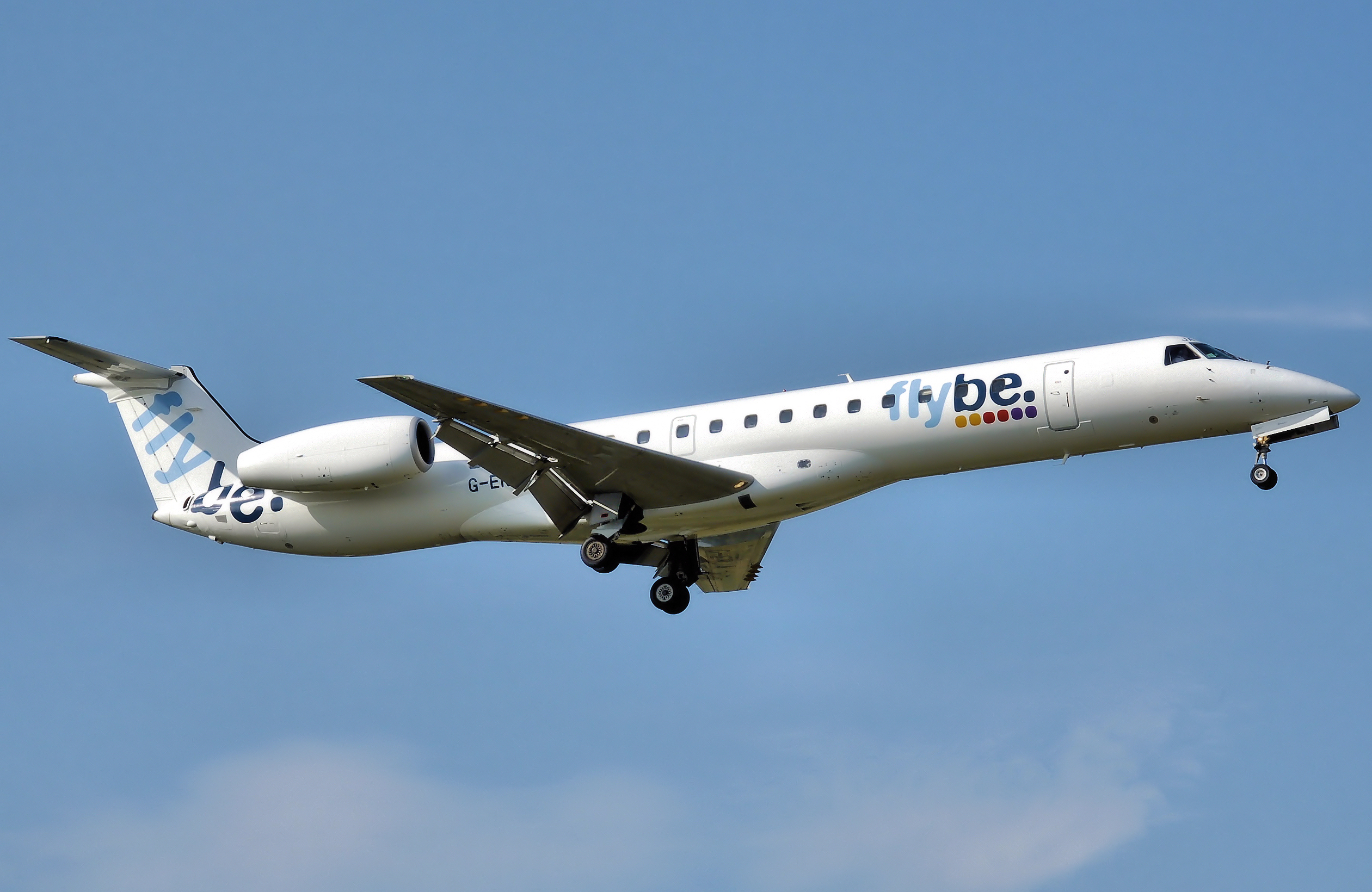 Flybe erj145 g-erja arp