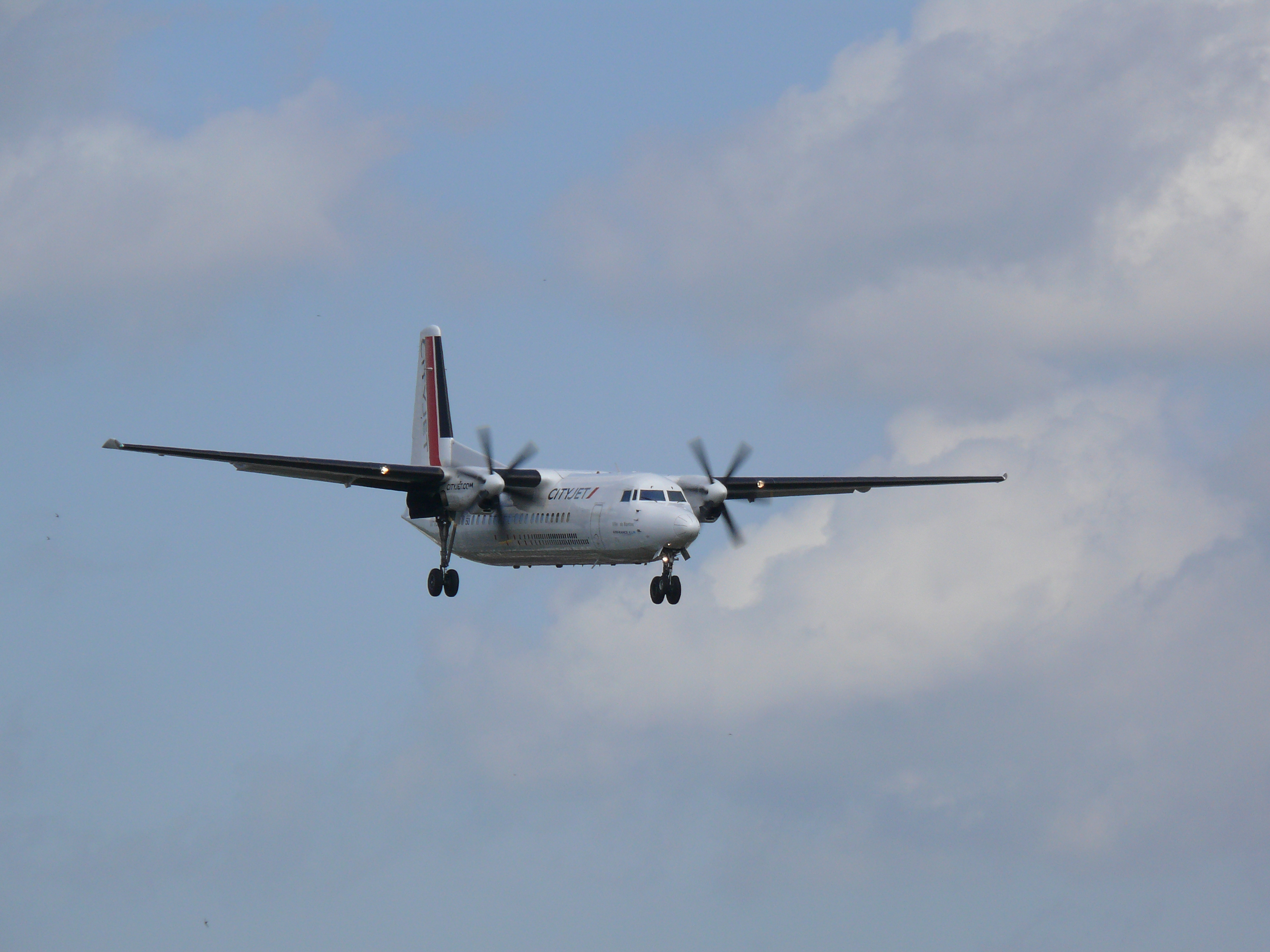 Fokker F50 OO-VLF 03