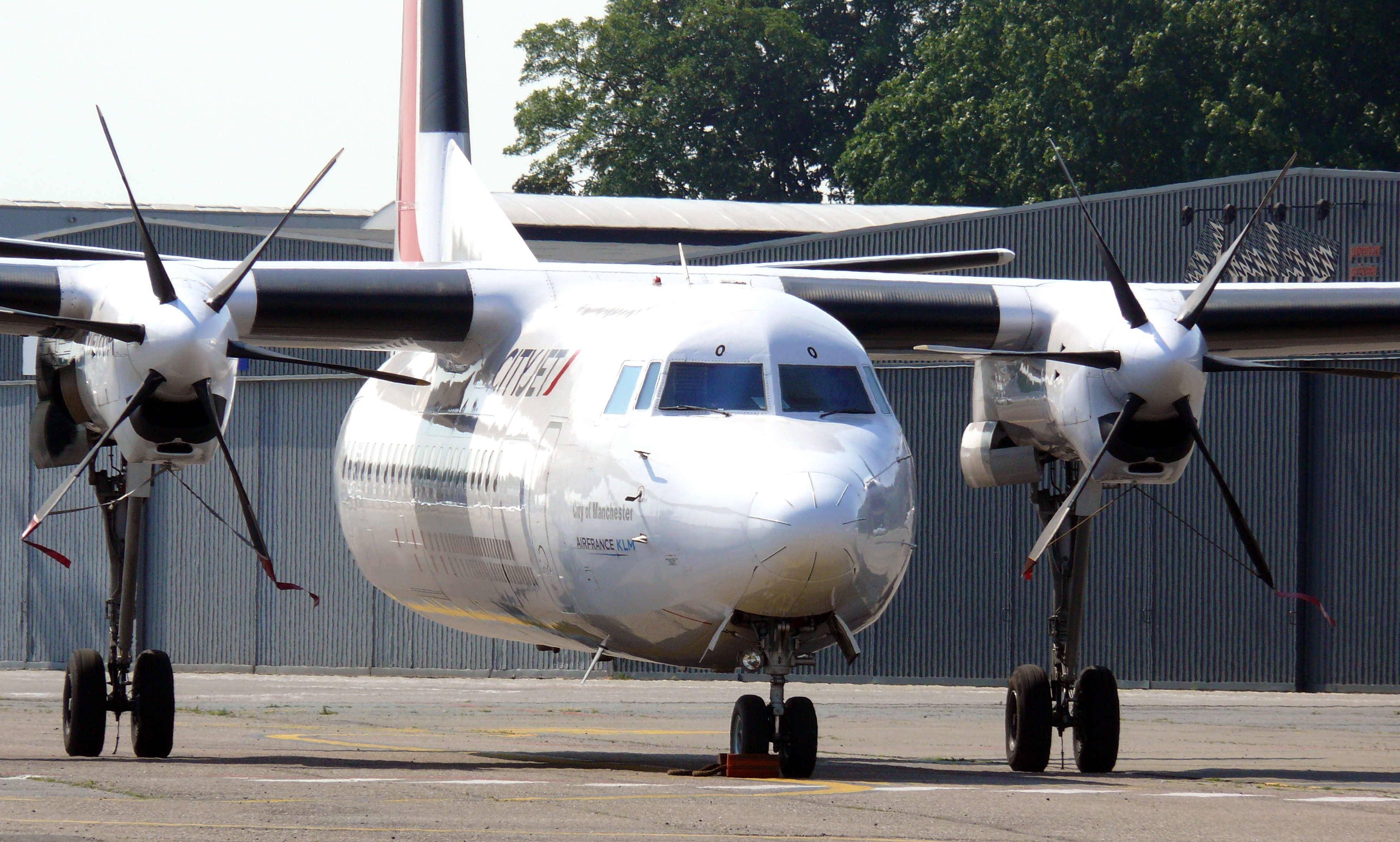 Fokker F50 OO-VLO 2