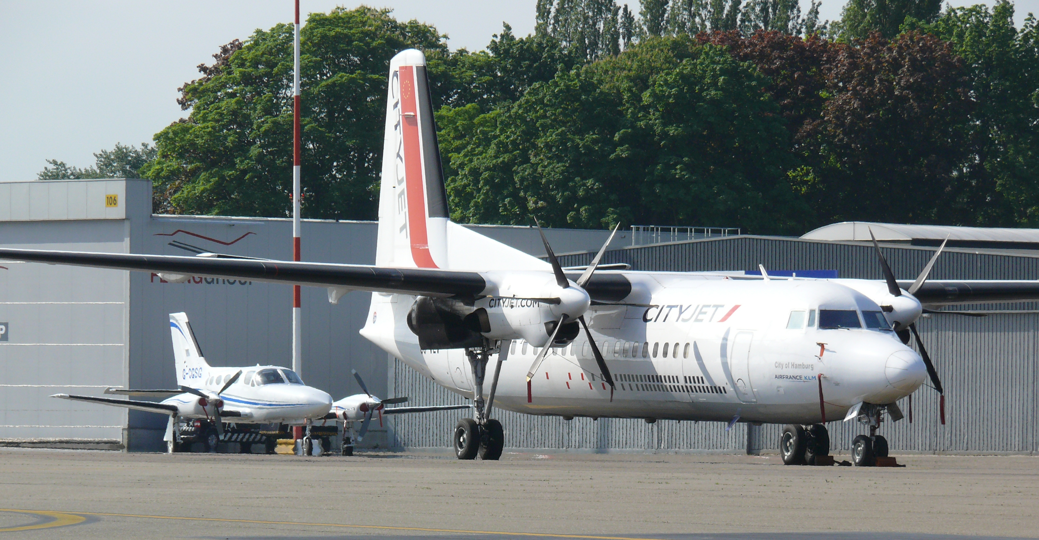 Fokker F50 OO-VLV 02