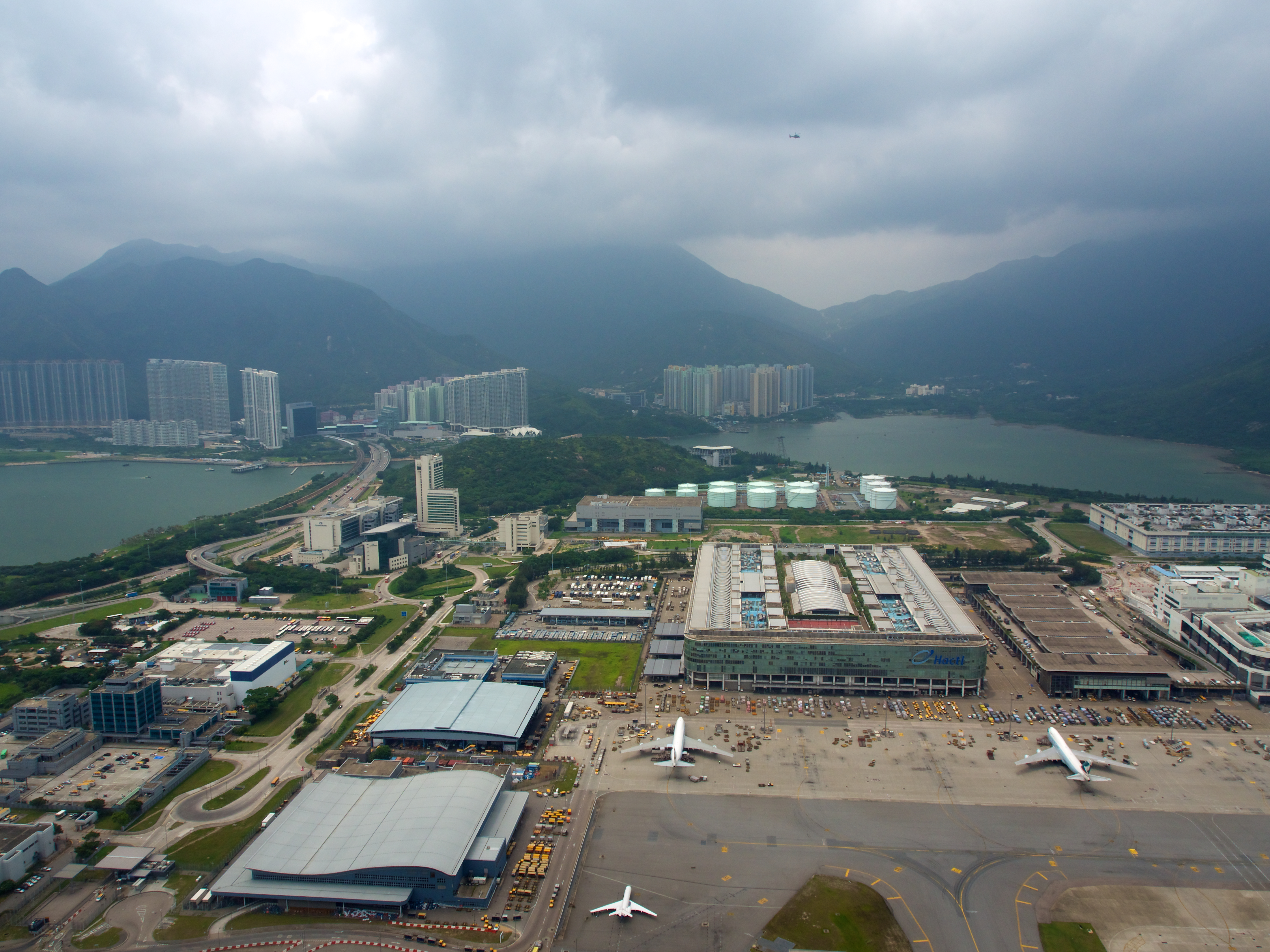 HKIA (8559578432)