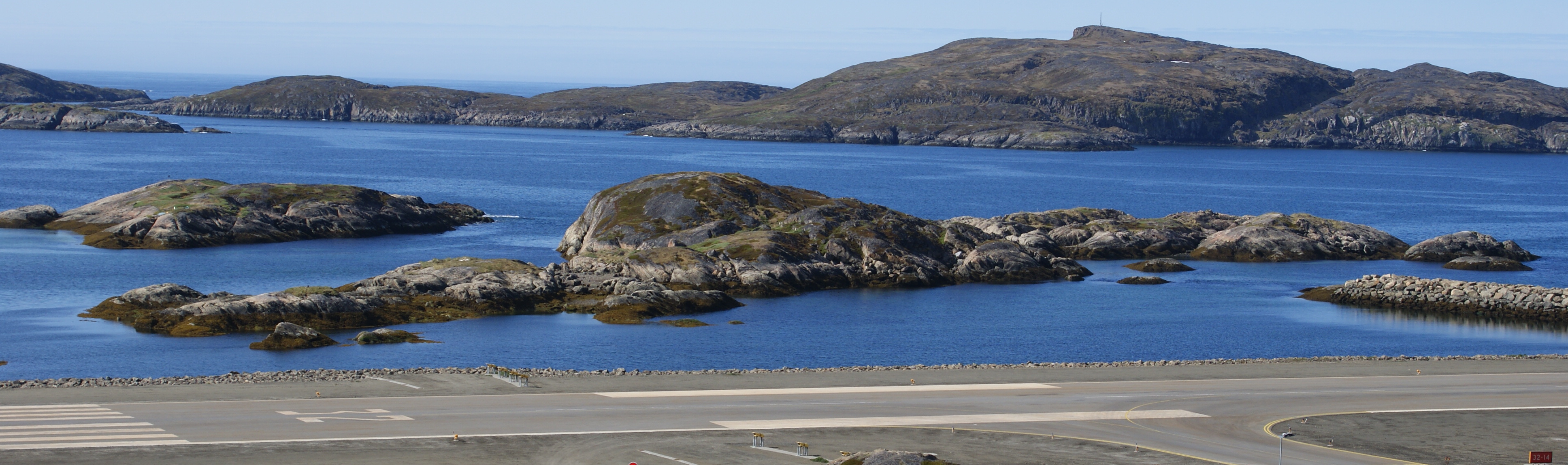 Kangerluarsunnguaq-bay-skerries