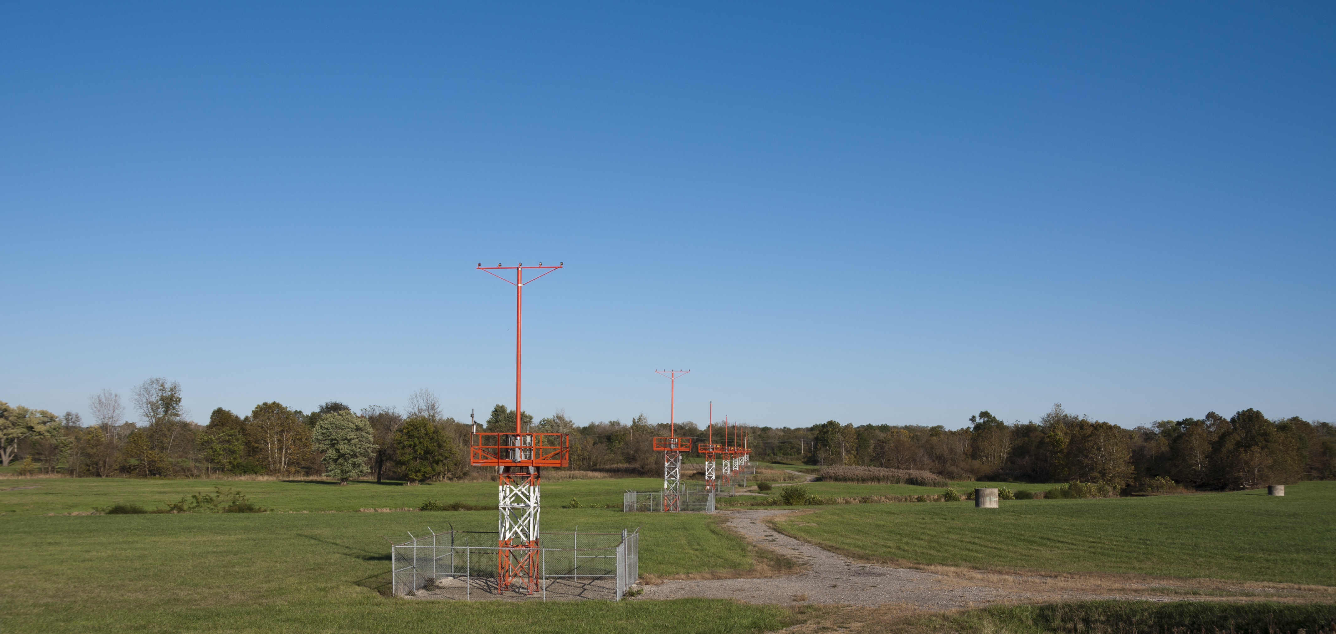 KCMH Approach Lights for 10L28R 1