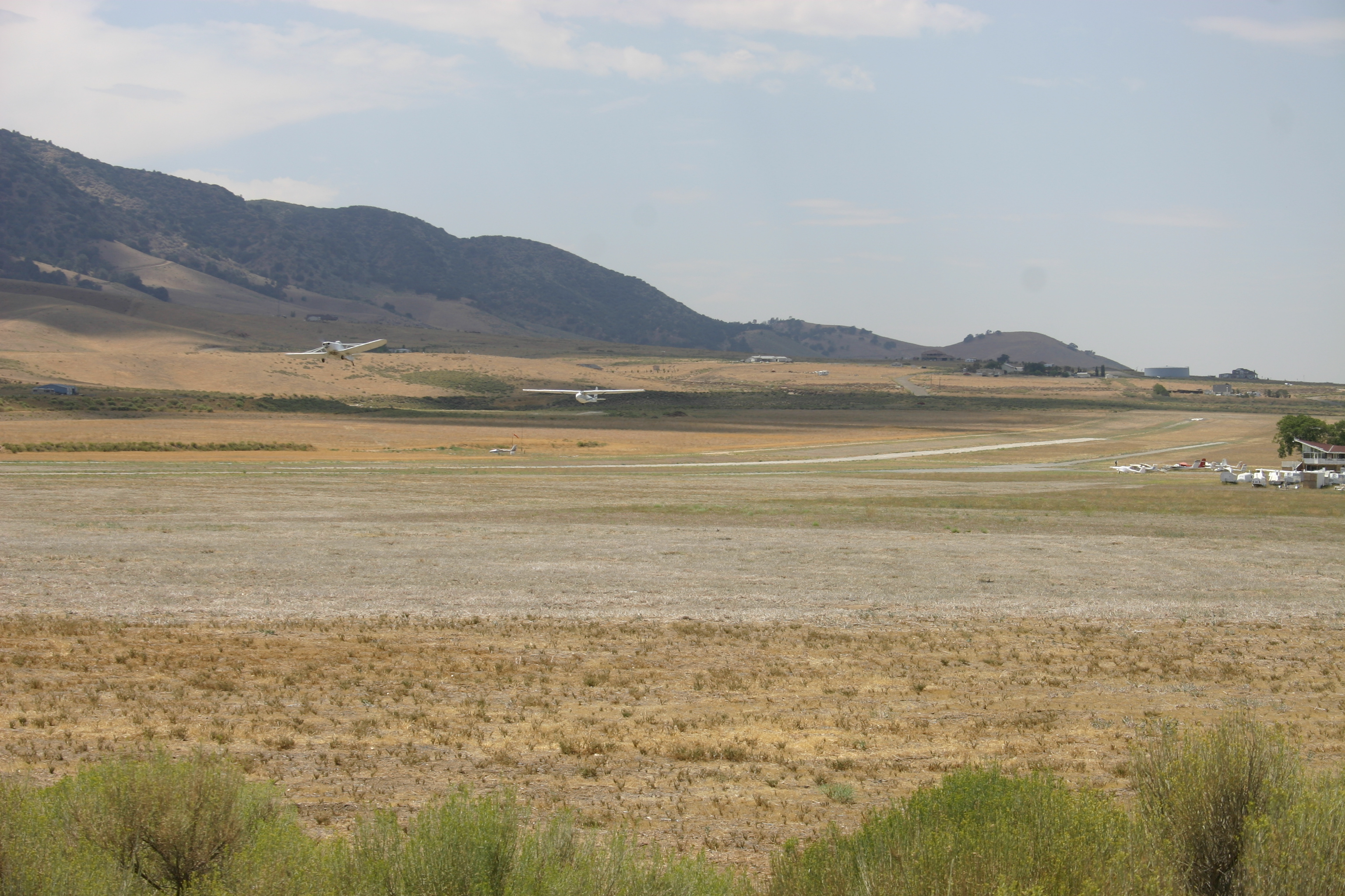 Kluft-photo-Mountain Valley Airport-Aug-2008-Img 1509