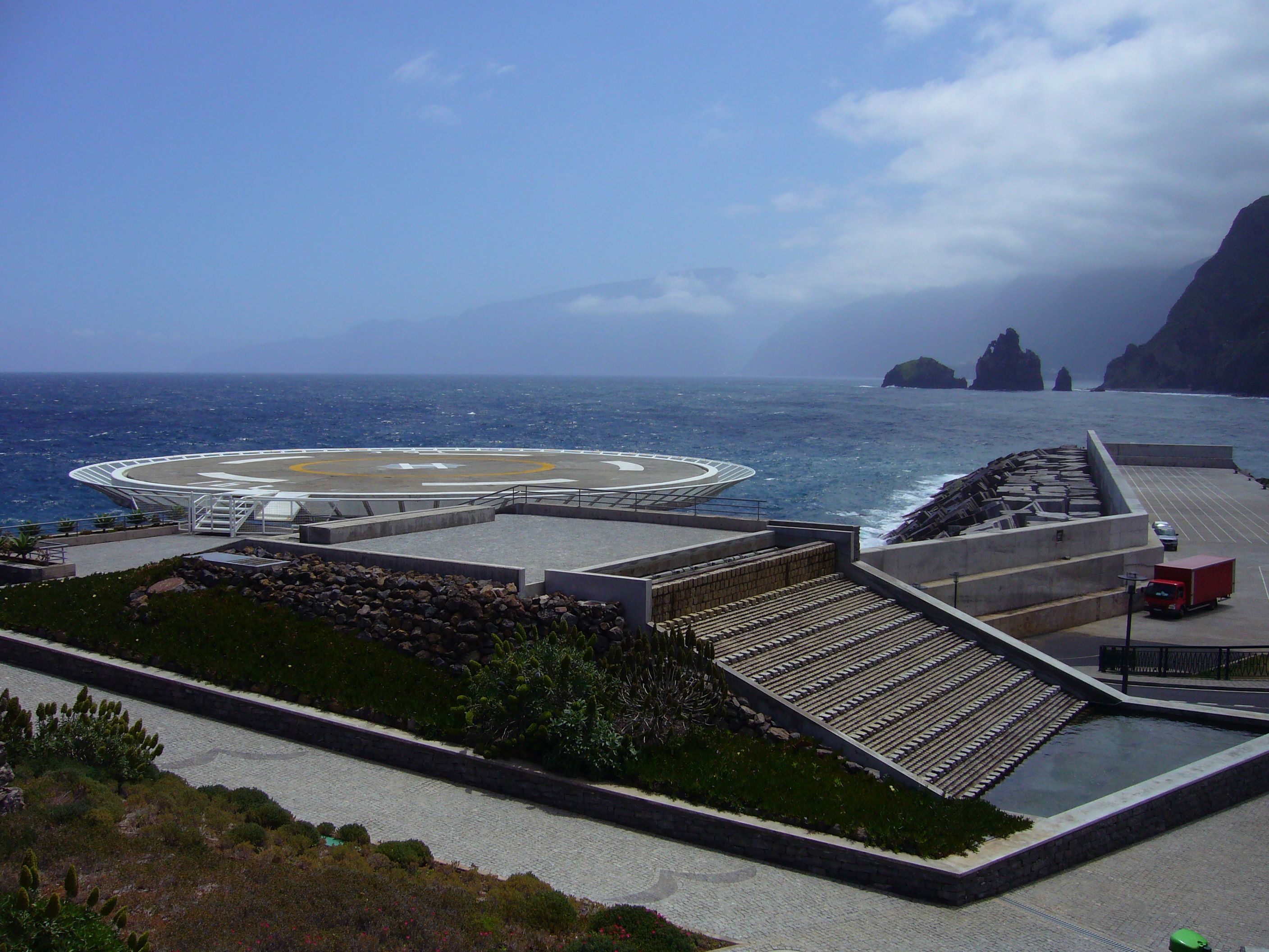 Porto Moniz heliport