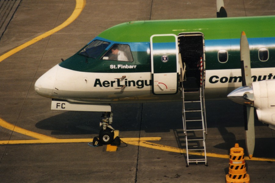 Aer Lingus (EI-CFC), Dublin, May 1994 (03)