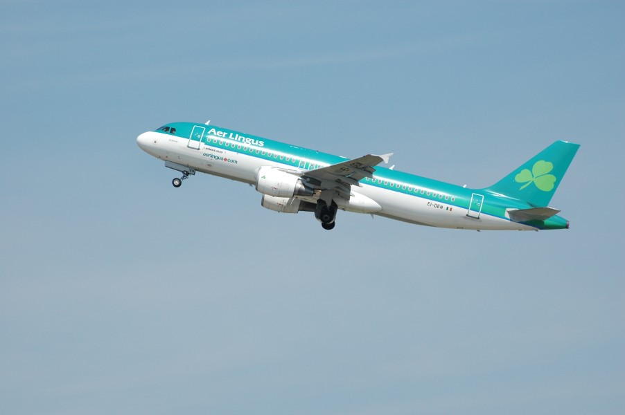 Aer Lingus EI-DEN - Flickr - Axel Schwenke