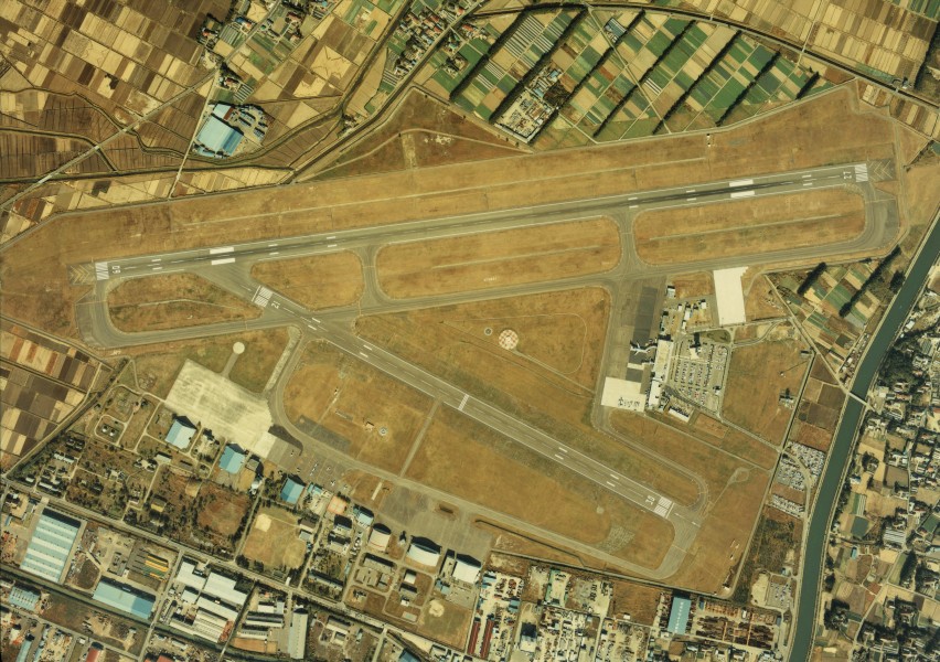 Aerial photo of Sendai Airport in 1984
