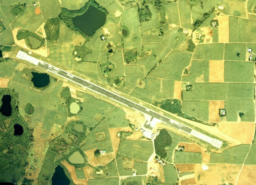 Aerial photographs taken in 1978 the old Minamidaito Airport