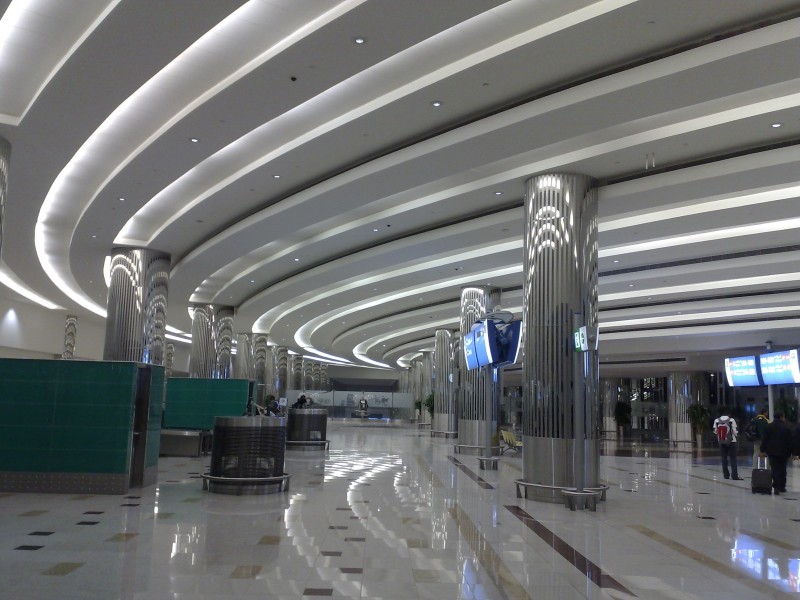 Aeroport de dubai terminal 3 interieur apres securite
