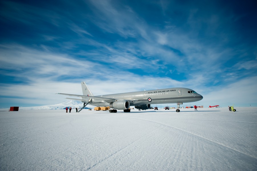 Air Force Boeing 757 in Antarctica
