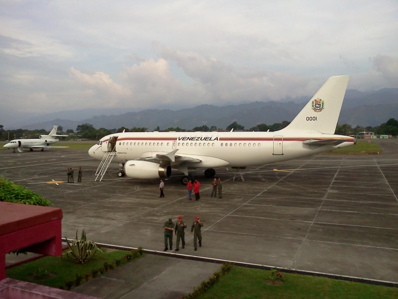 Airbus A319CJ Aeronave Presidencial de Venezuela en el Aeropuerto Antonio Nicolas Briceño