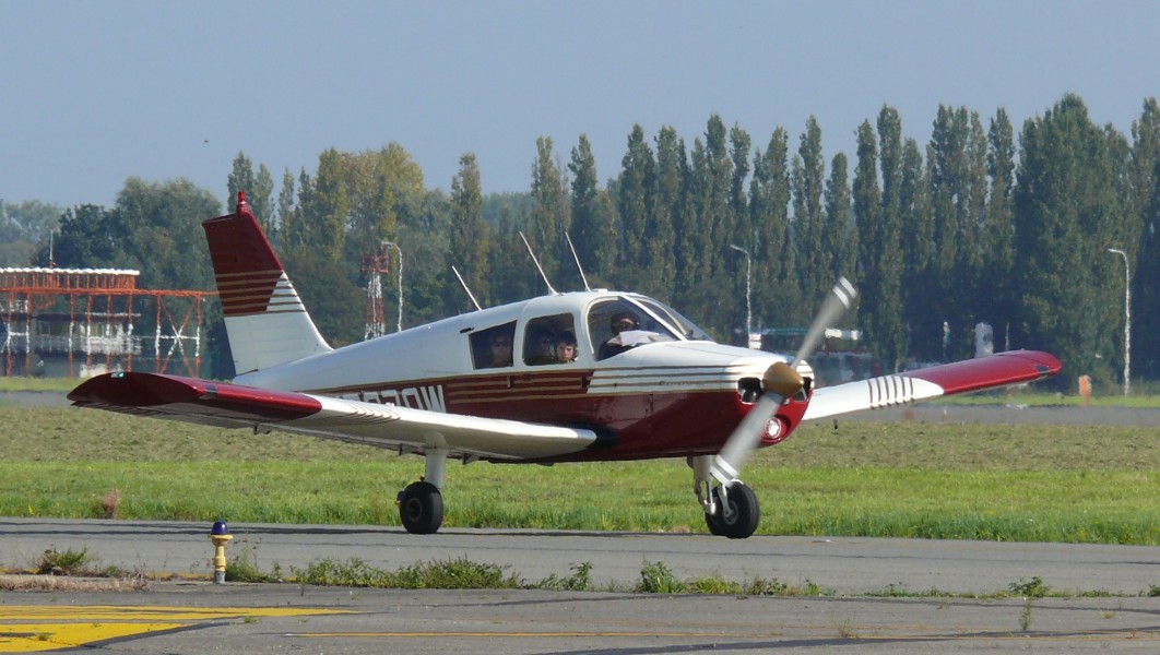 Antwerp Piper PA28 Cherokee