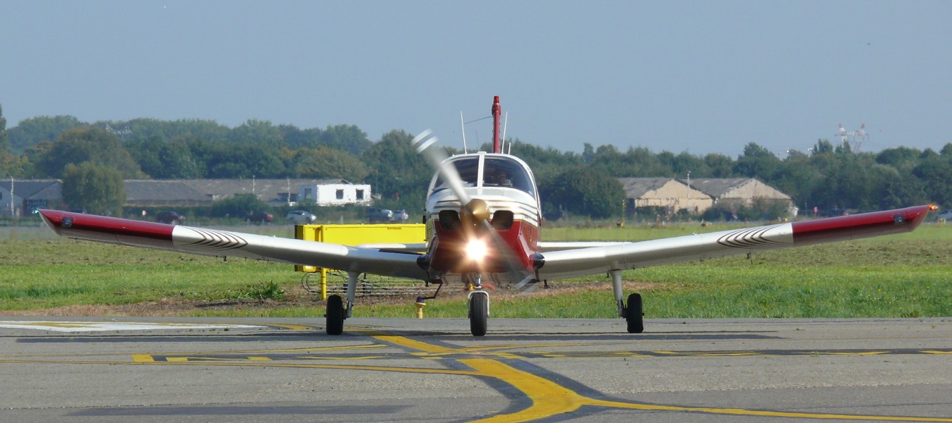 Antwerp Piper PA28 Cherokee 03