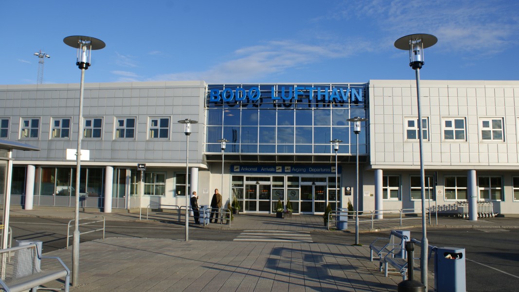 Bodø Lufthavn terminal exterior