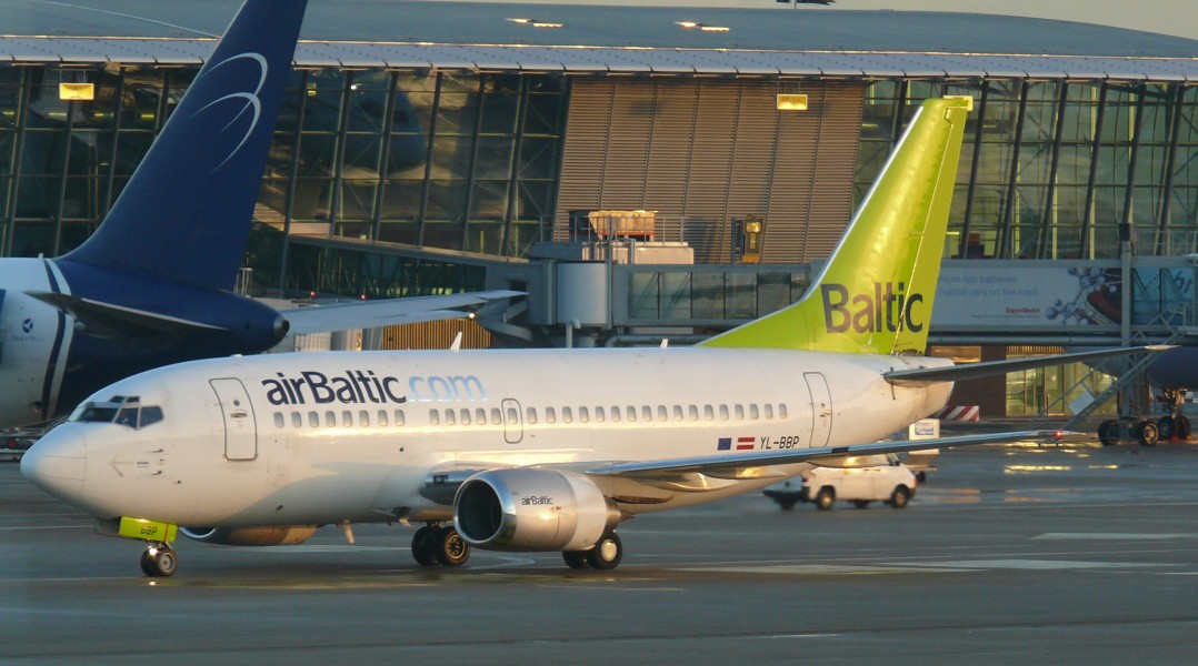Brussels airport air baltic 03