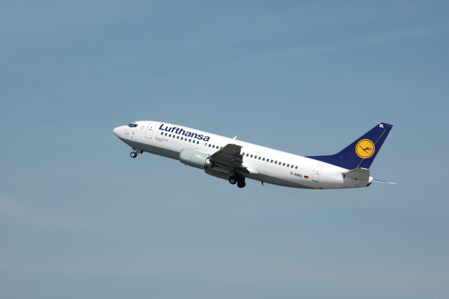 Lufthansa D-ABEL - Flickr - Axel Schwenke