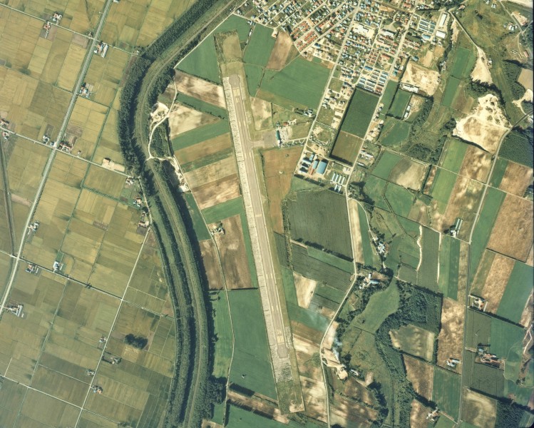 Memanbetsu Airpoet Aerial photograph.1977
