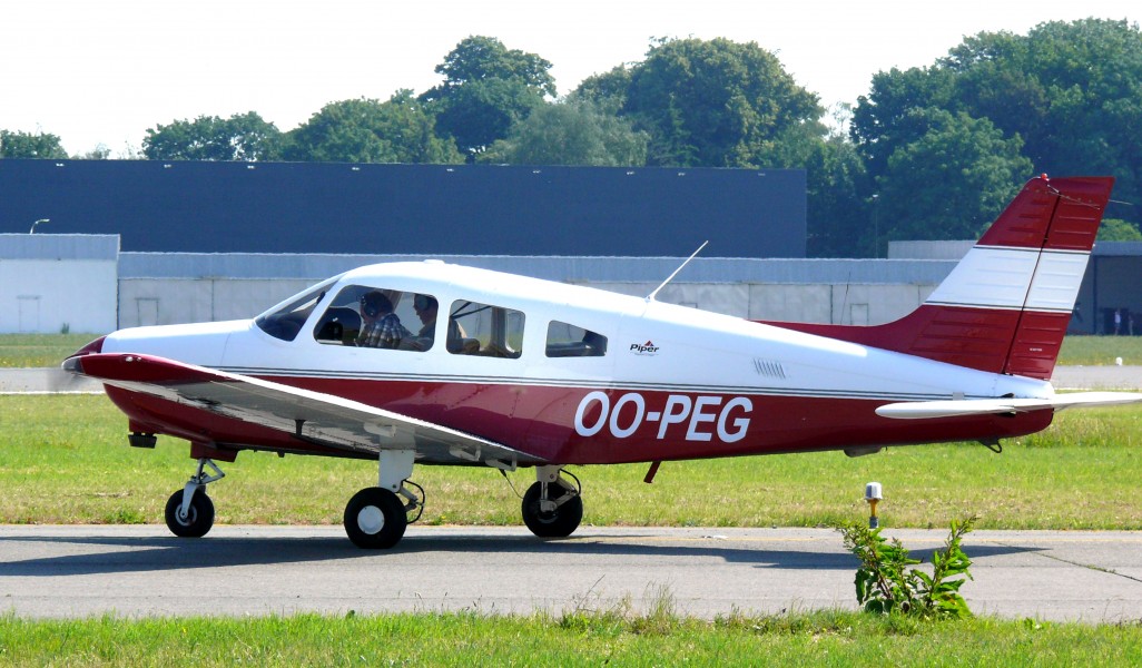 Piper PA-28-161 Warrior III 2