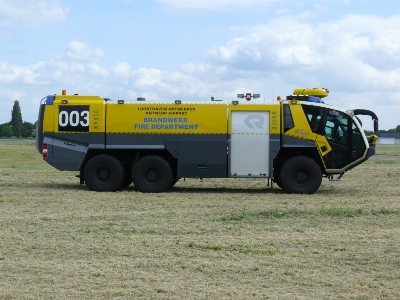 Rosenbauer fire truck 02