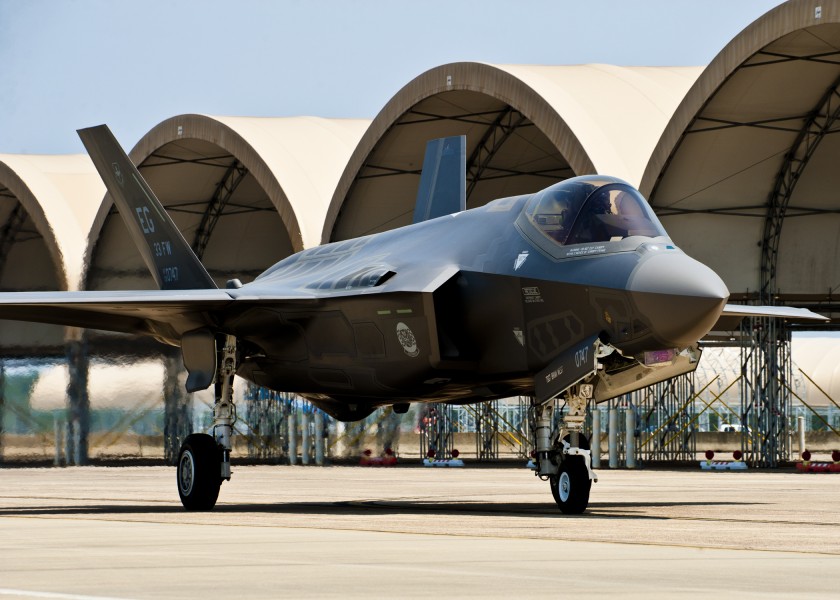 USAF's first F-35 on taxiway at new home
