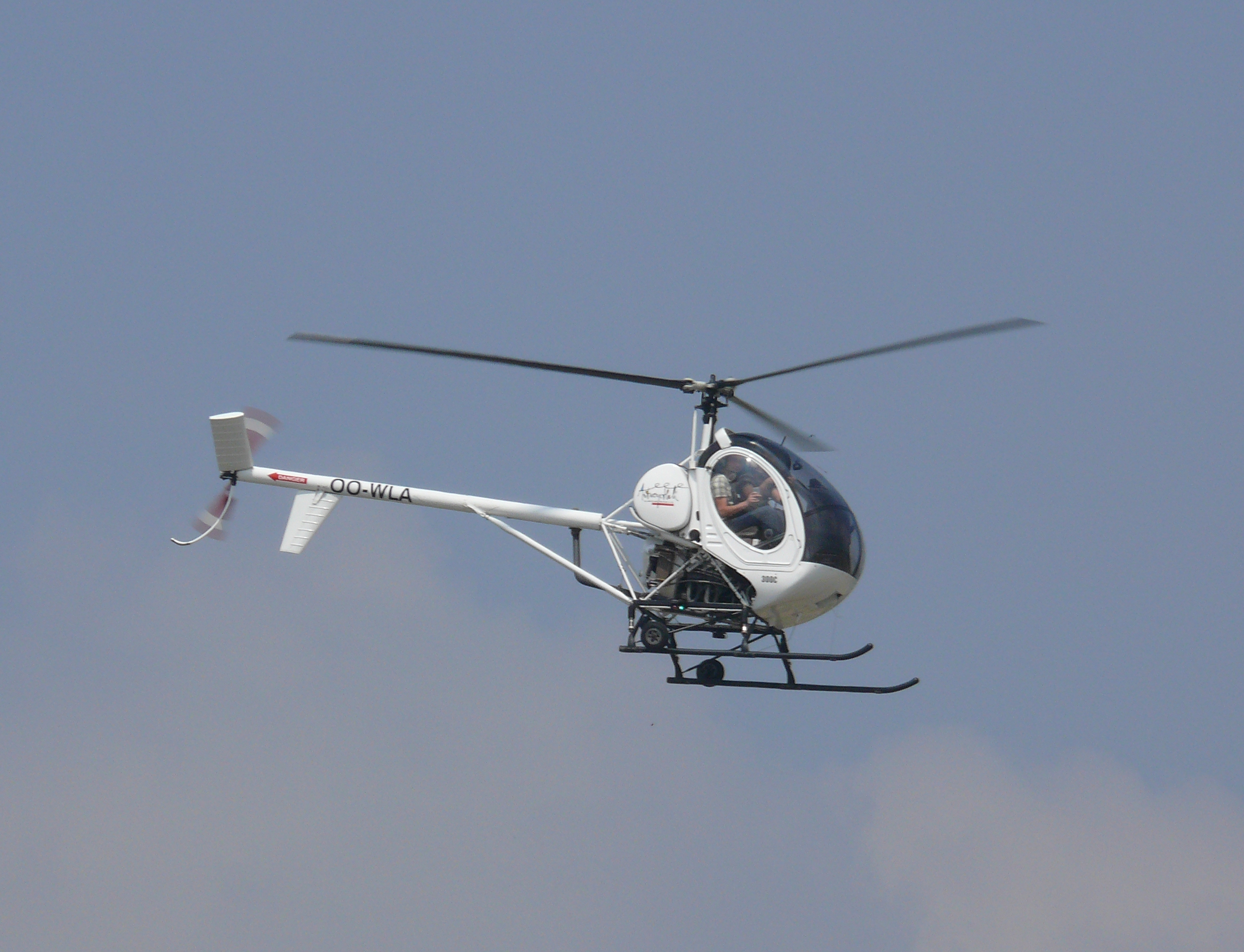 Schweizer 300 OO-WLA Deurne