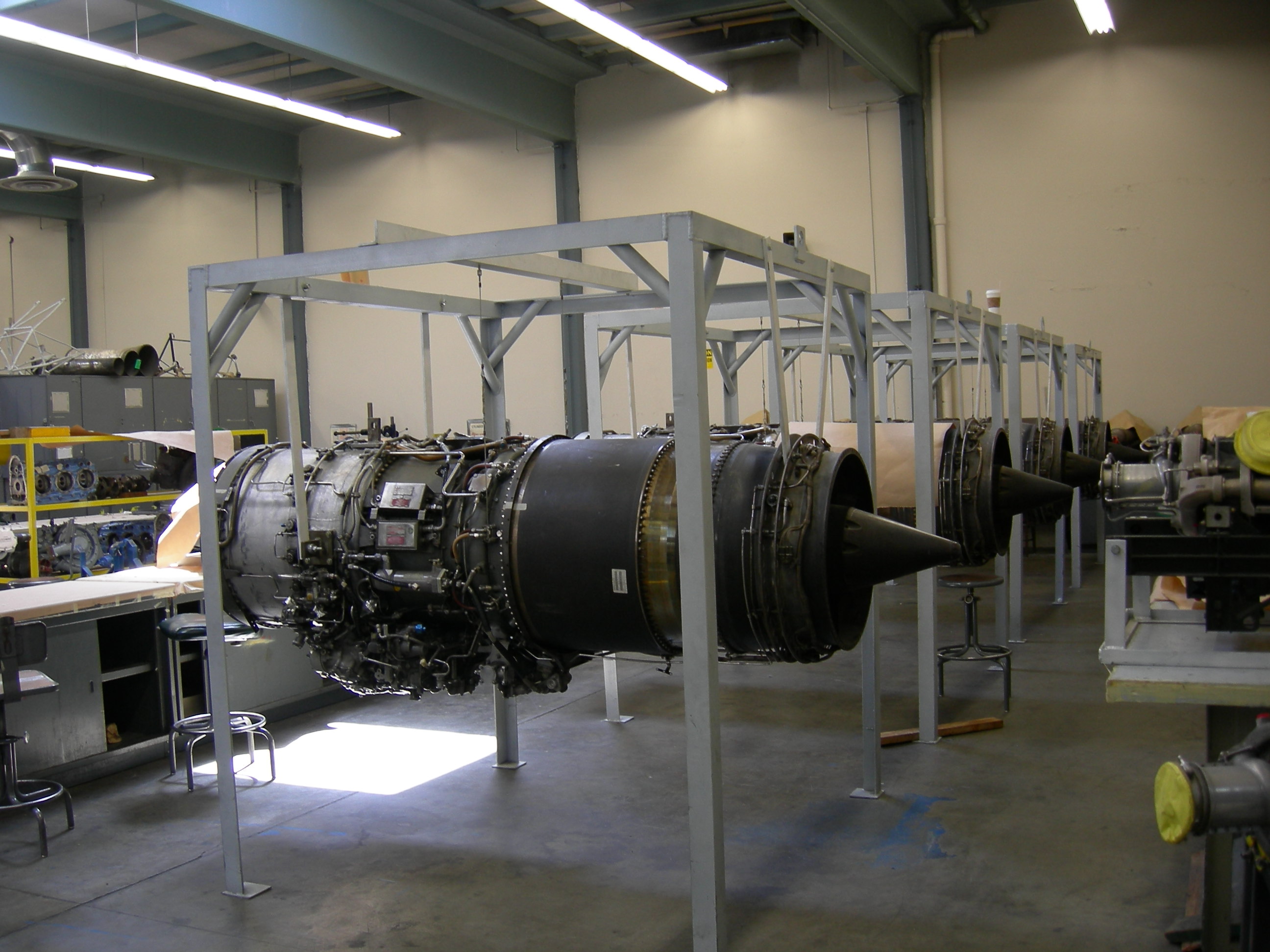 Seattle South CC aircraft maintenance 02