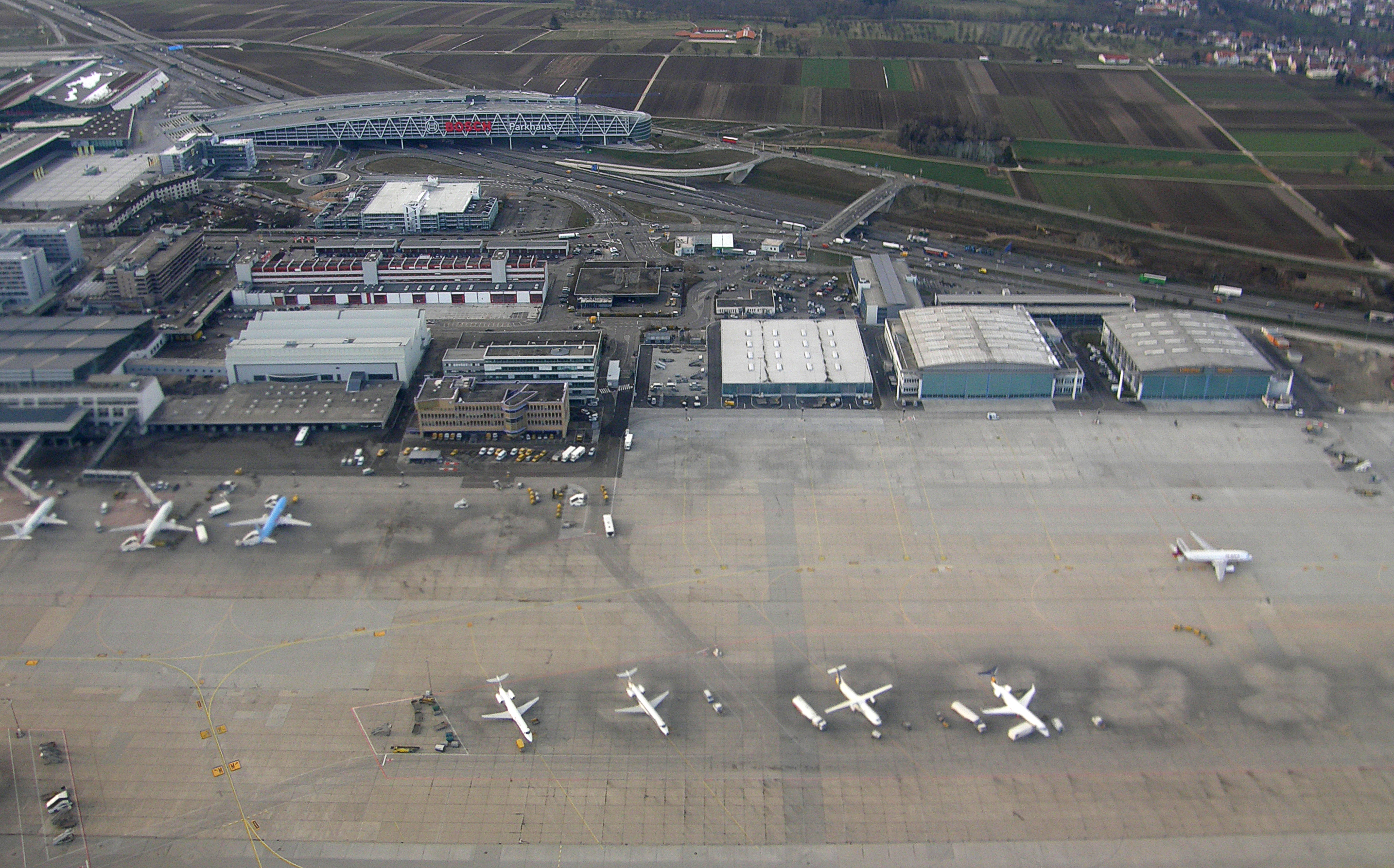 Stuttgart flughafen 02