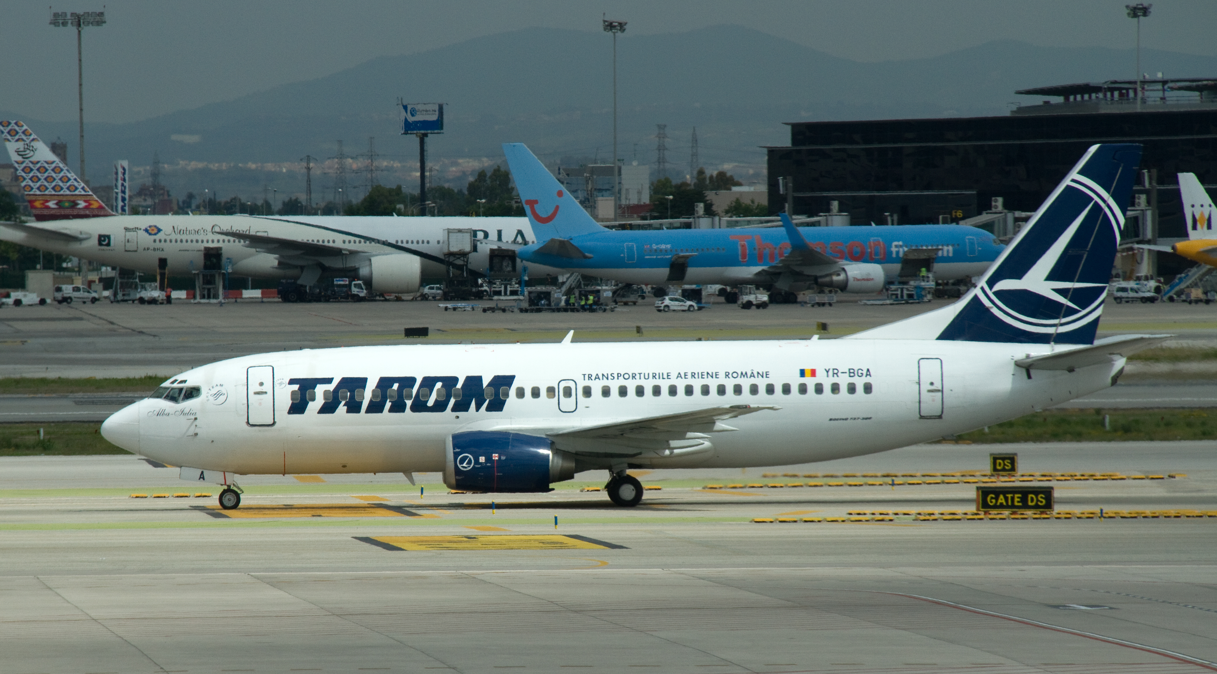 TAROM YR-BGA
