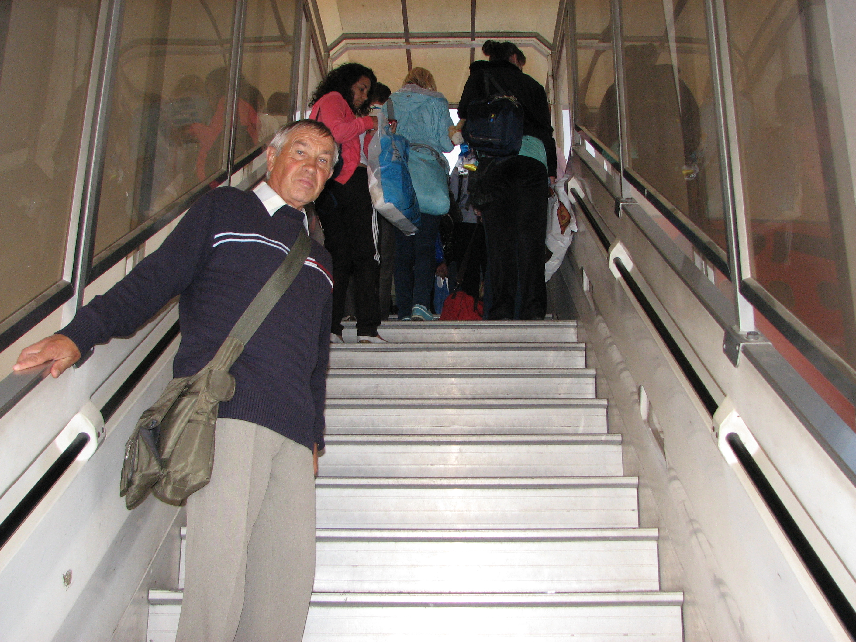 People during a flight from Tel-Aviv, Israel, photo 4
