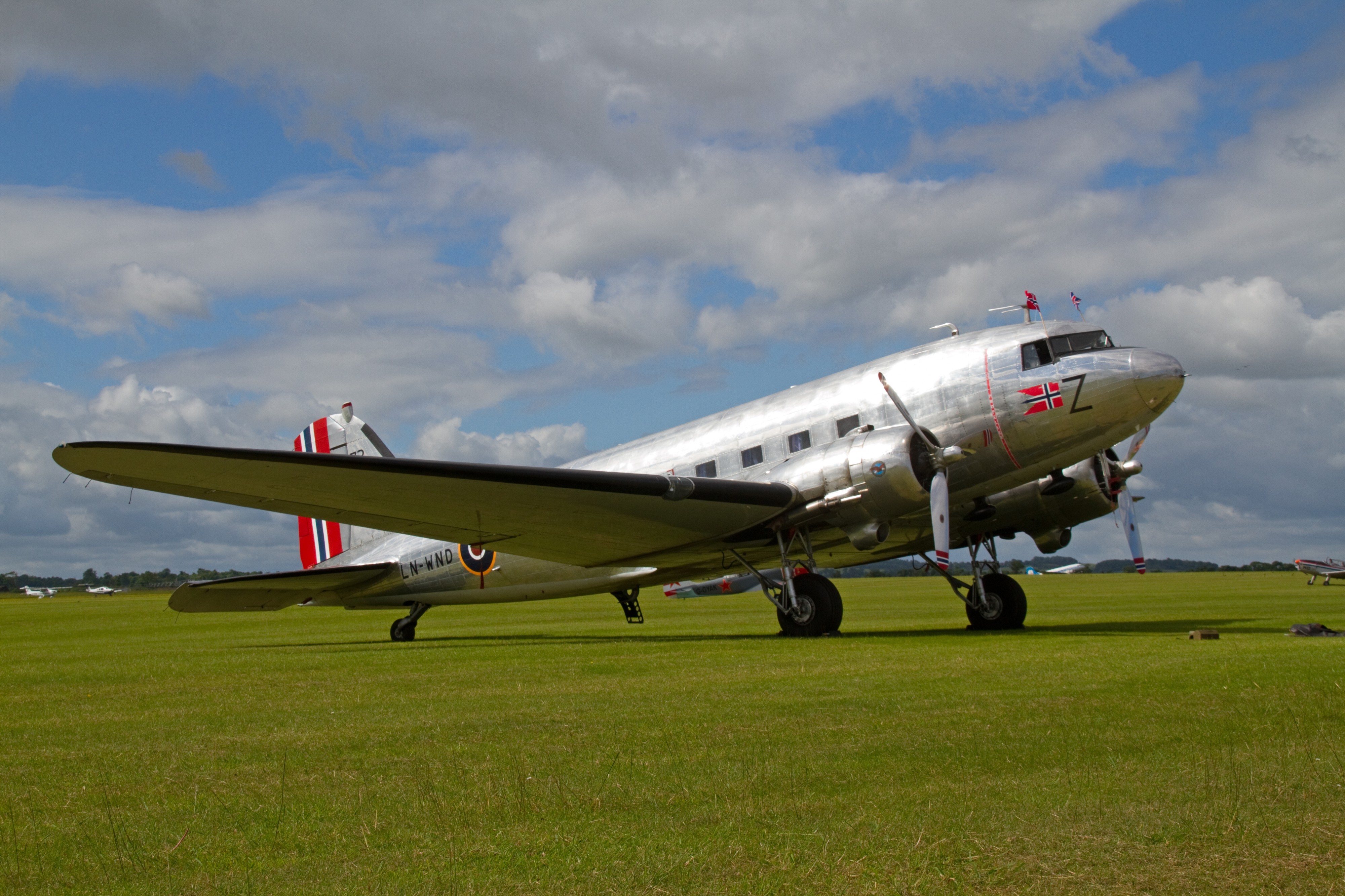 DC-3 LN-WND (7605645020)