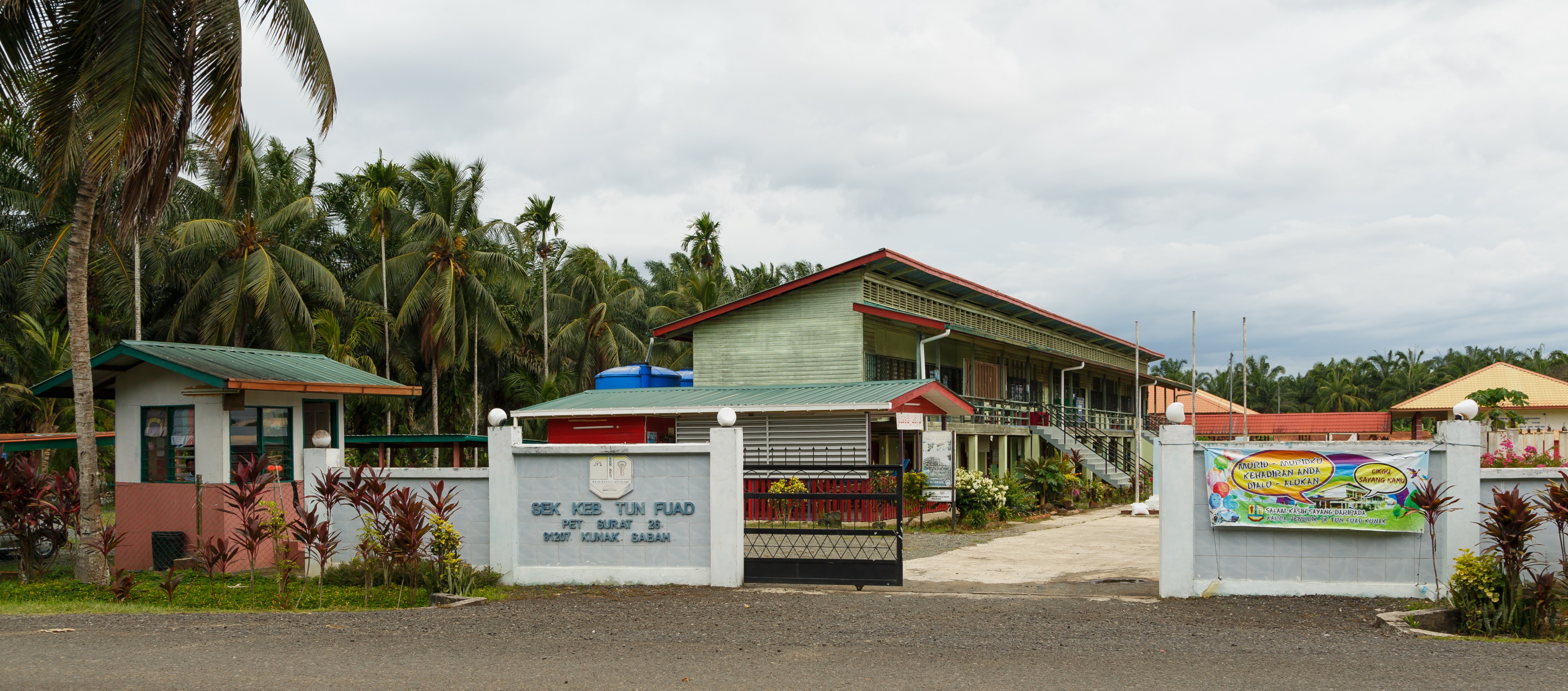 Kg-Airport-Batu Sabah SK-Tun-Fuad-01