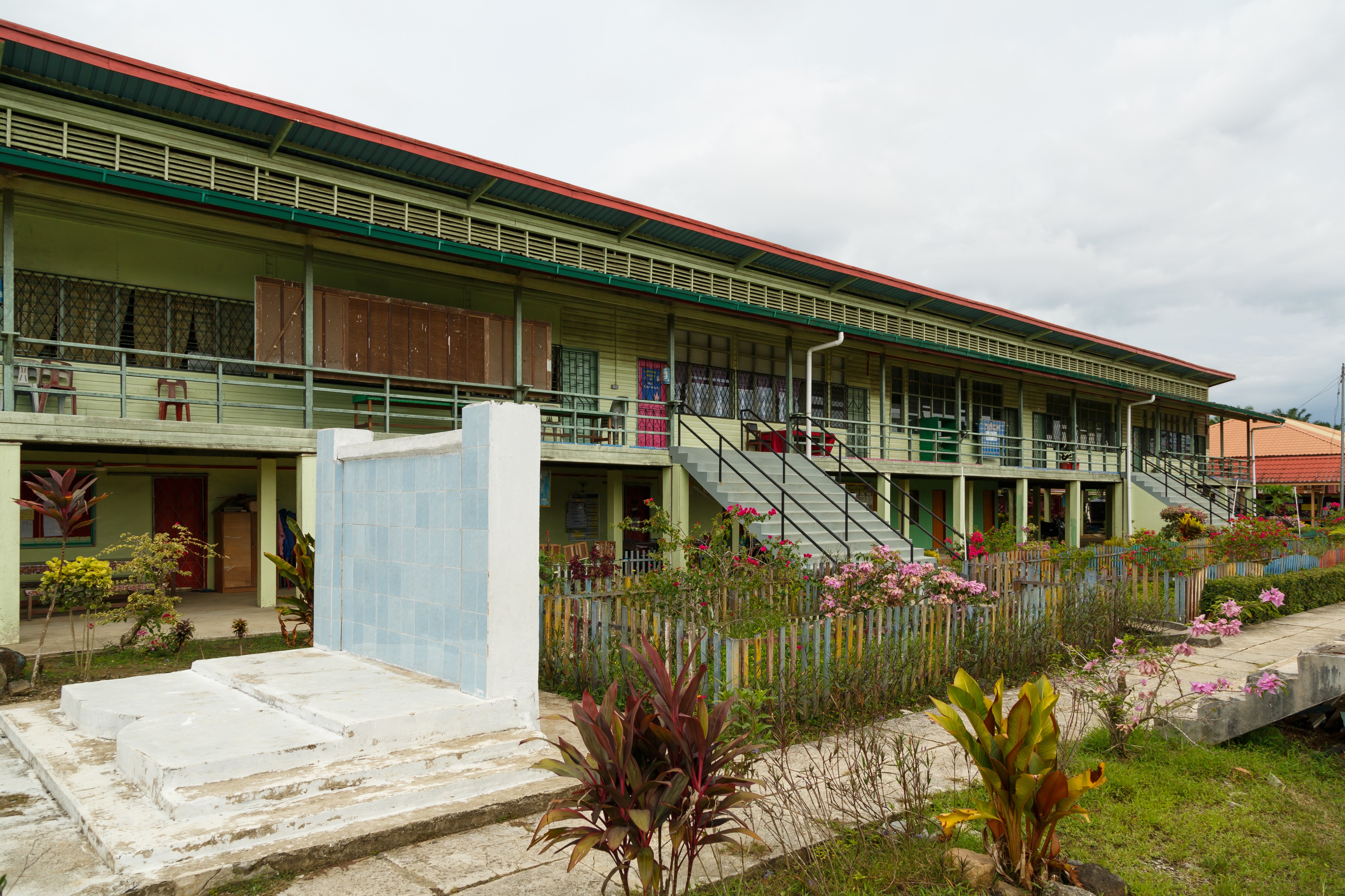 Kg-Airport-Batu Sabah SK-Tun-Fuad-02