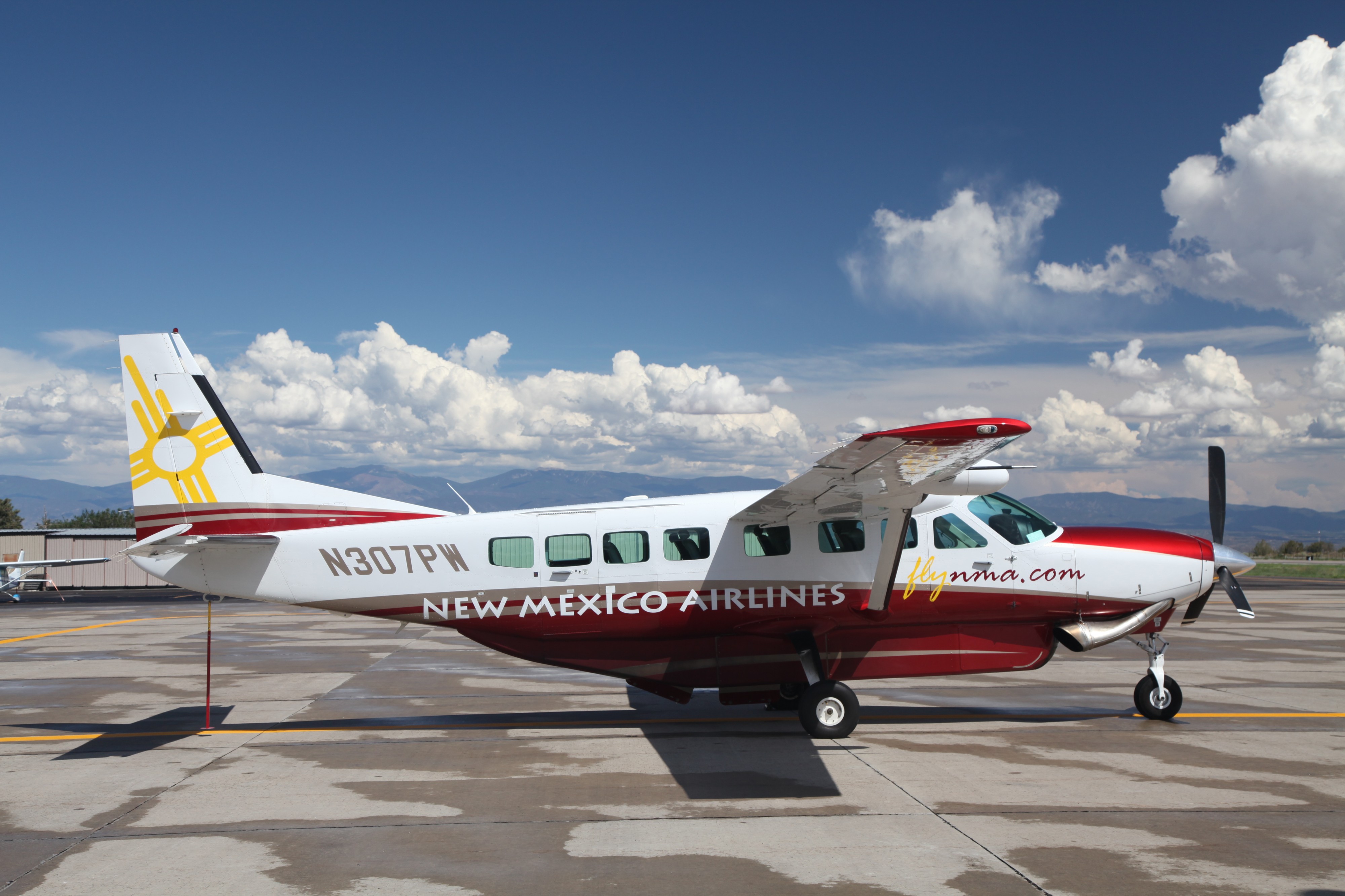 Los Alamos Cessna 208 1