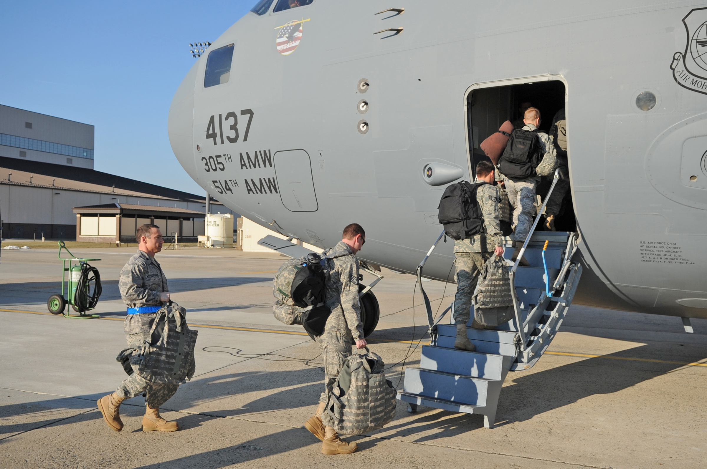US Air Force 100114-F-4613R-125 JB McGuire Airmen provide earthquake relief