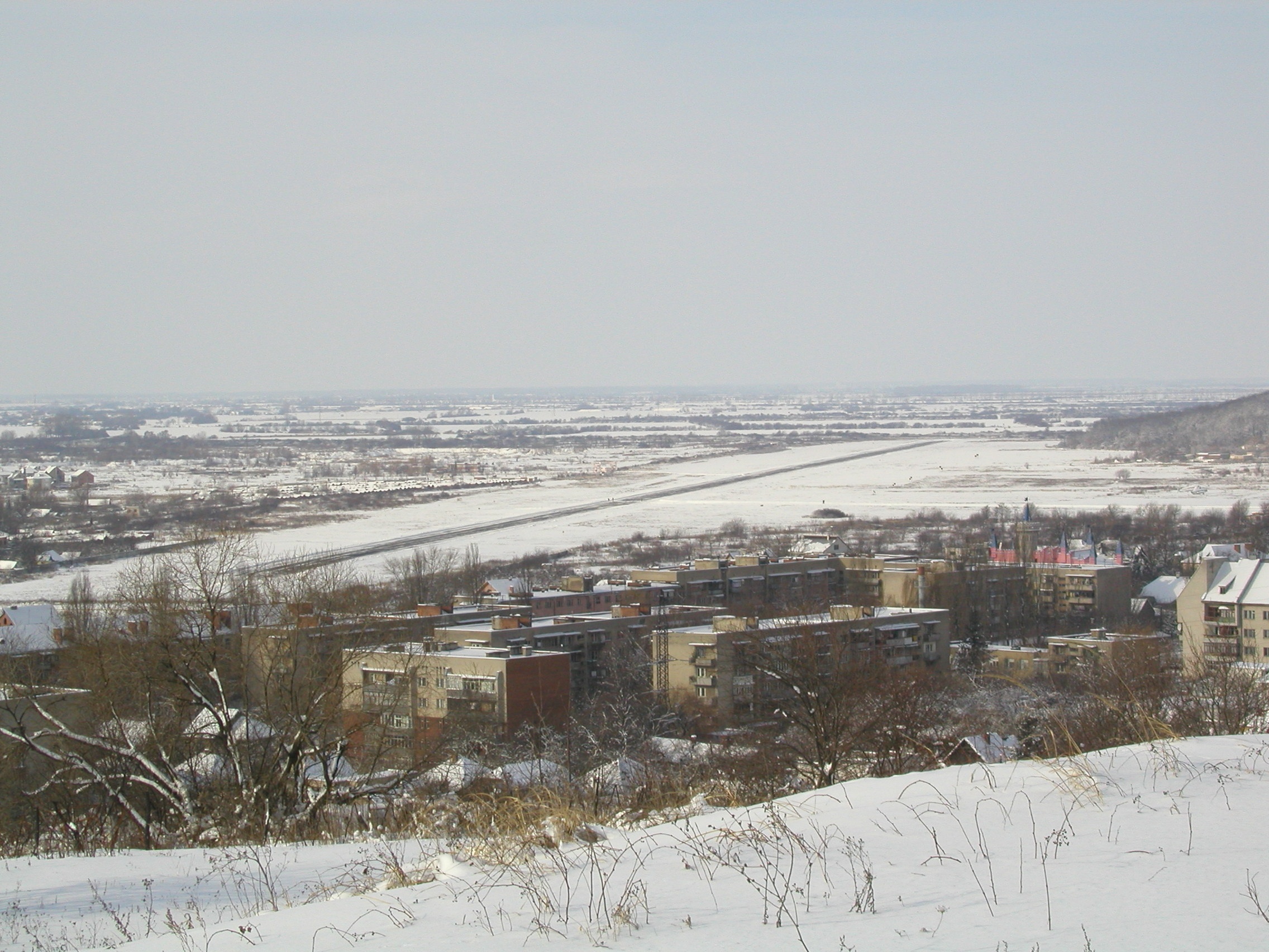 Uzhhorod Airport 2005