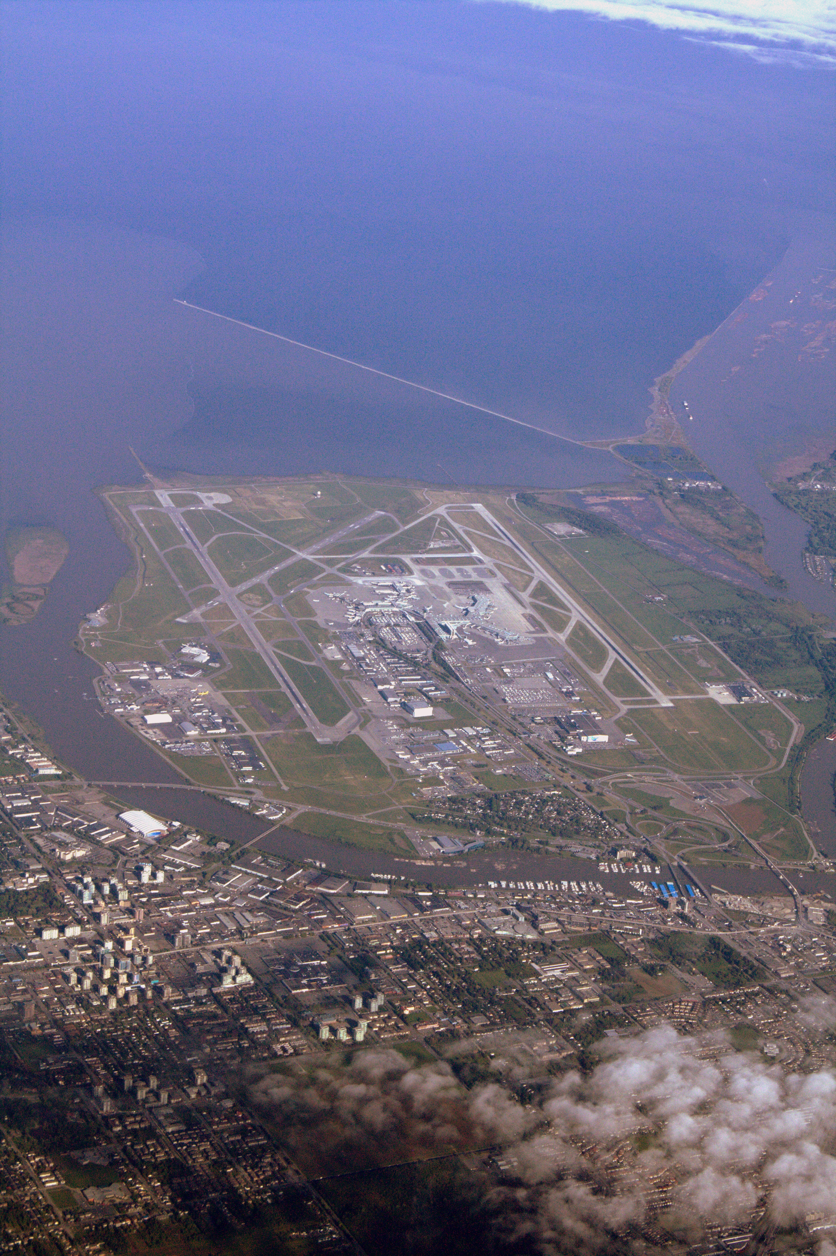 Vancouver International (3572469058)