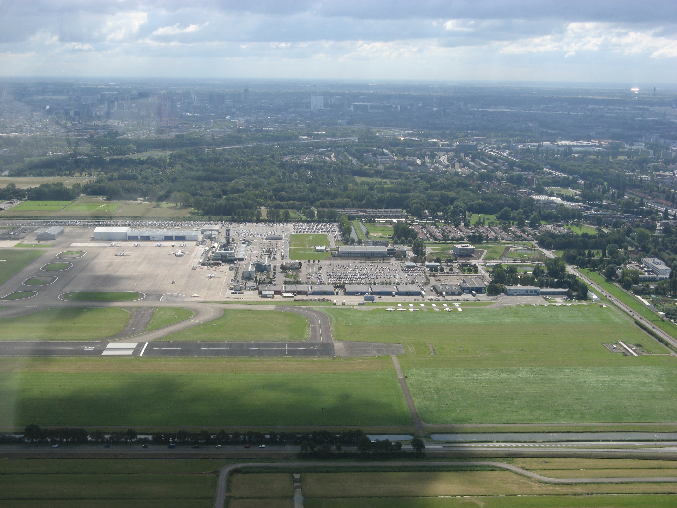 Vliegveld Zestienhoven