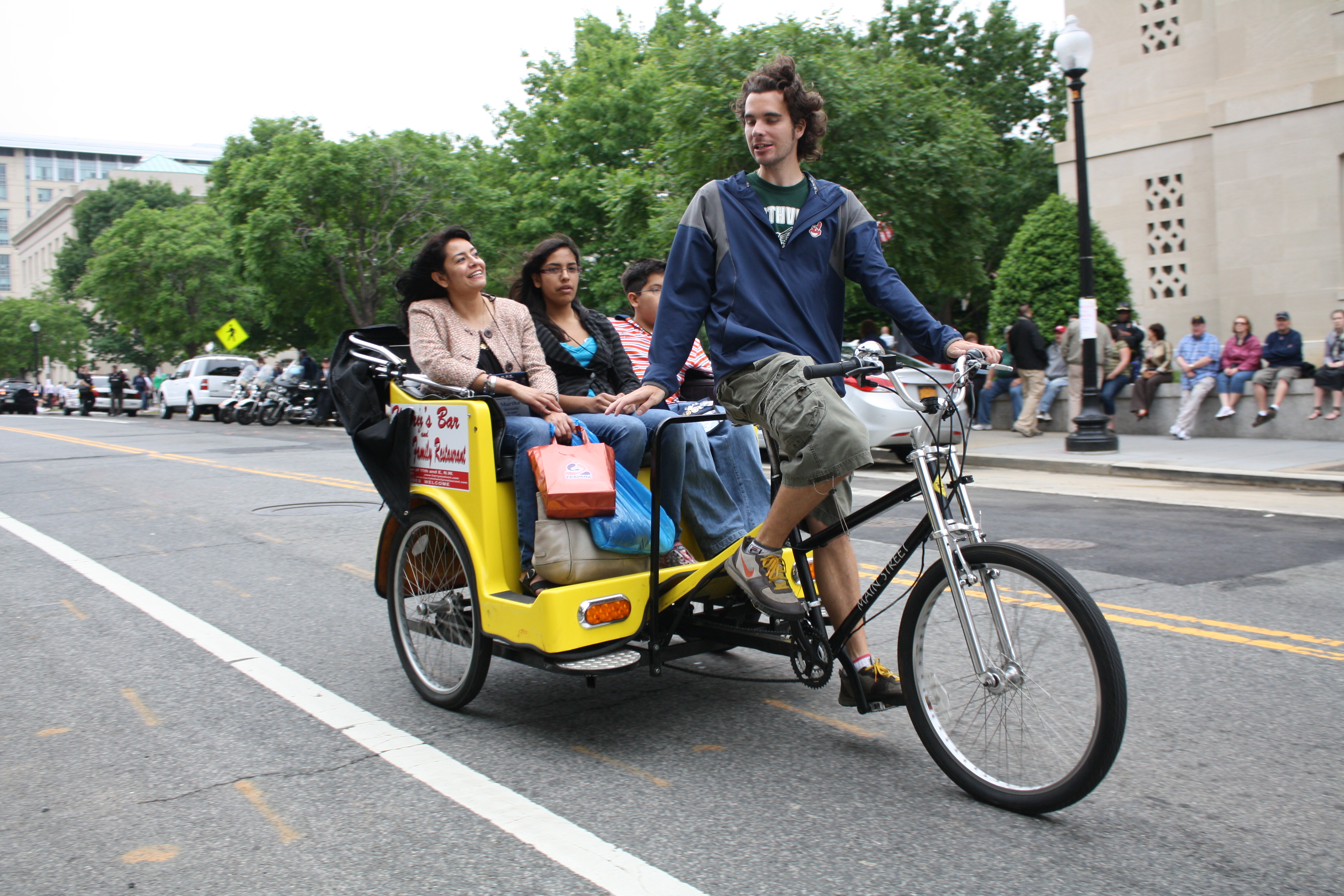 04.DCPedicab.400E.NW.WDC.14May2011