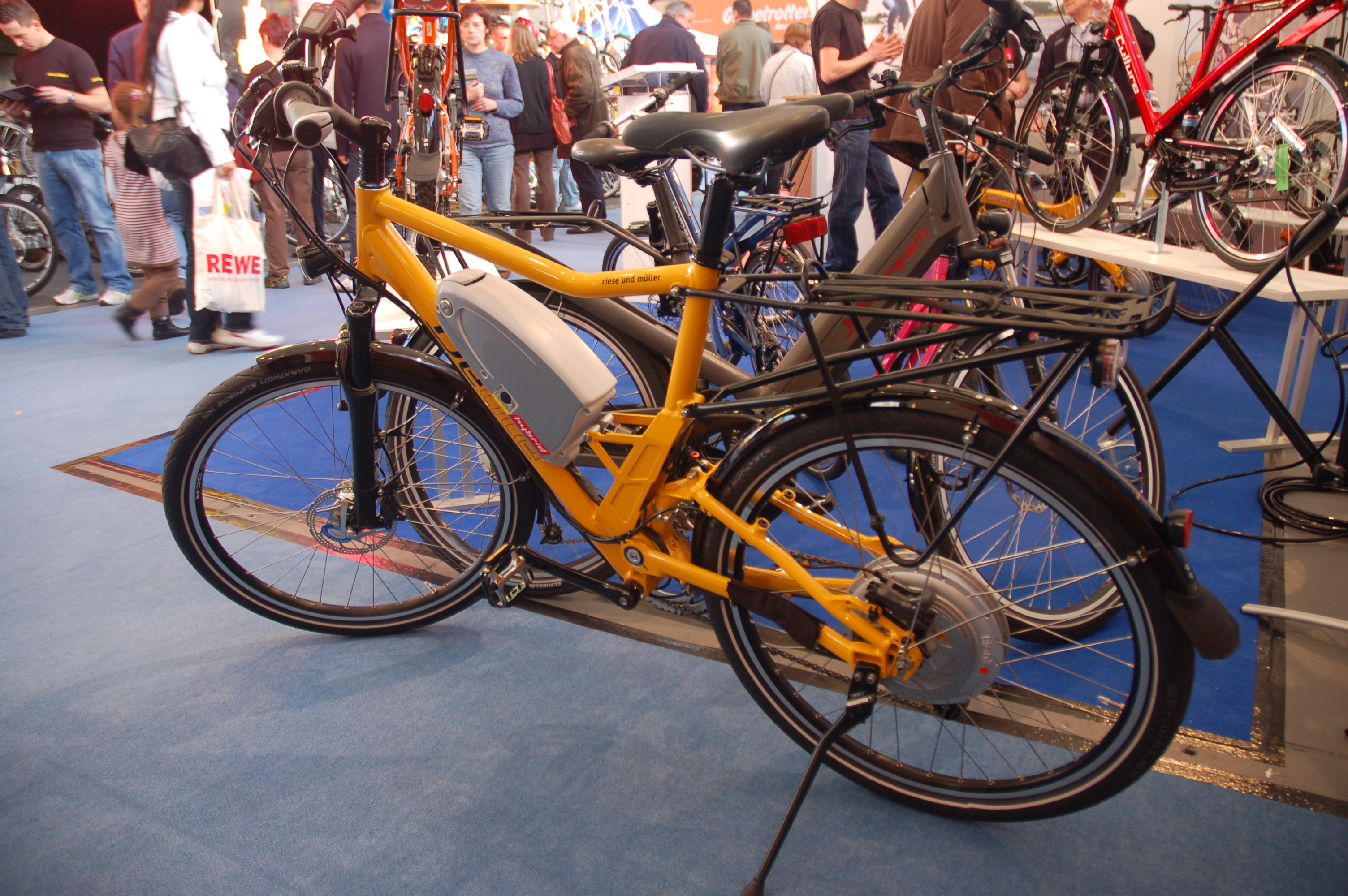 2009-11-28-fahrradmesse-by-RalfR-21