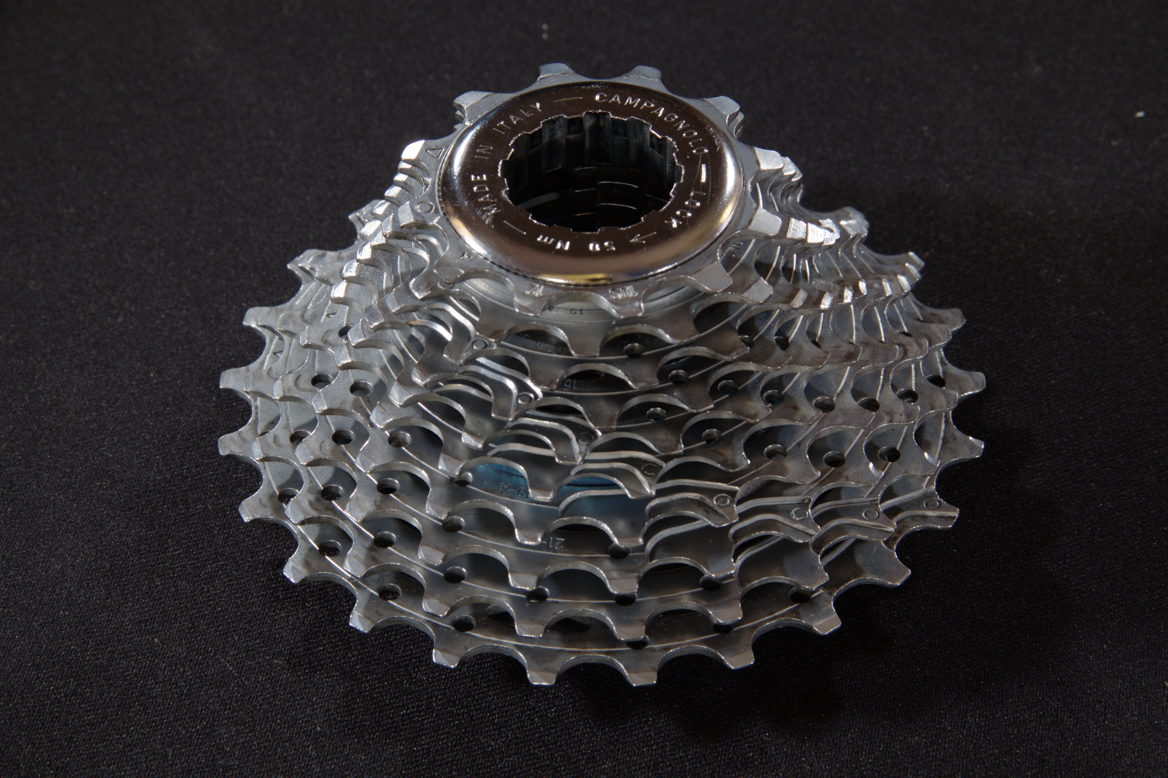 Campagnolo Centaur cassette - side view