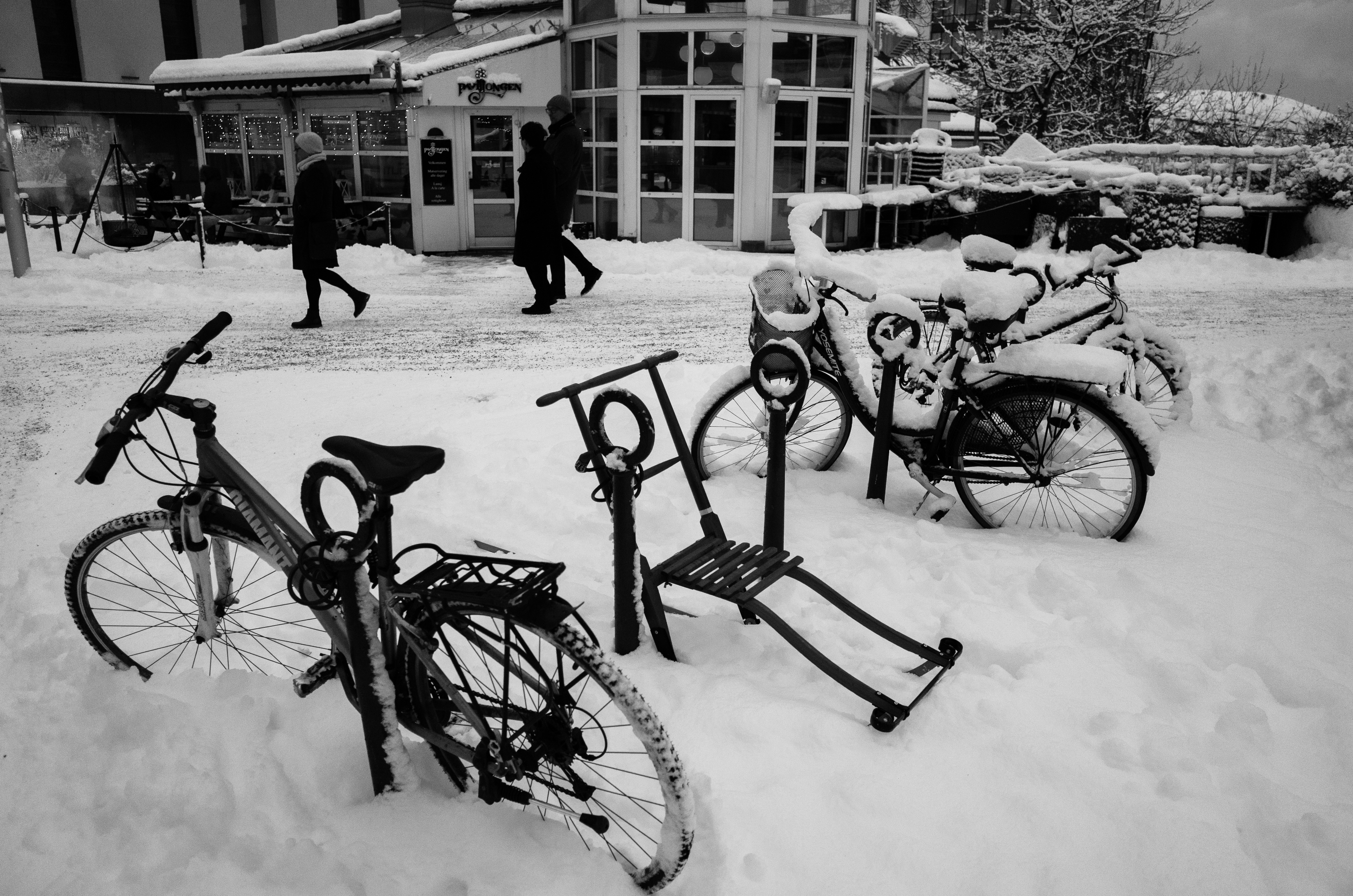 Kicksled & Bicycles in snow. Bodø, Norway (23706514231)