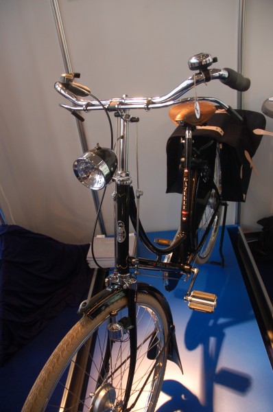 2009-11-28-fahrradmesse-by-RalfR-39