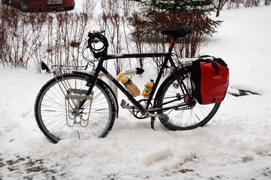 2009-12-31-fahrrad-im-schnee-by-RalfR-2
