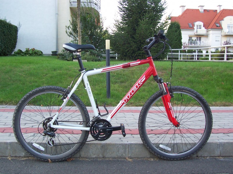 Trek 3700 (2009)